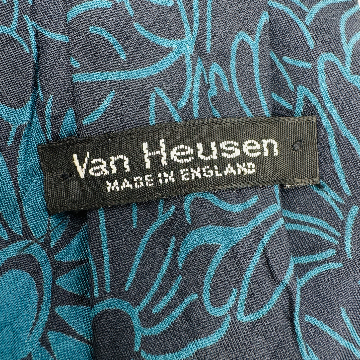 Van Heusen Dark Navy 'Floral Pattern' Tie (Size Regular)