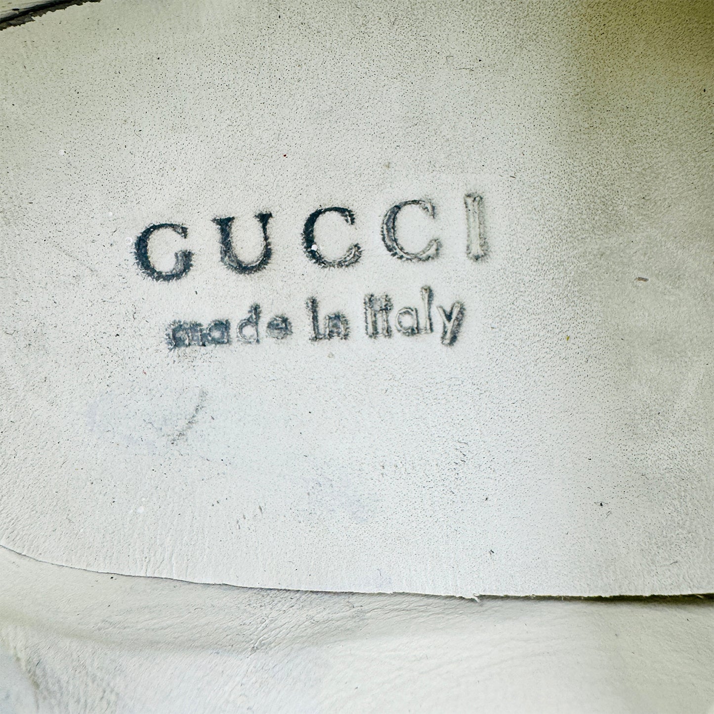 Gucci Men's Off-White Low-Top Sneakers (Size 42)