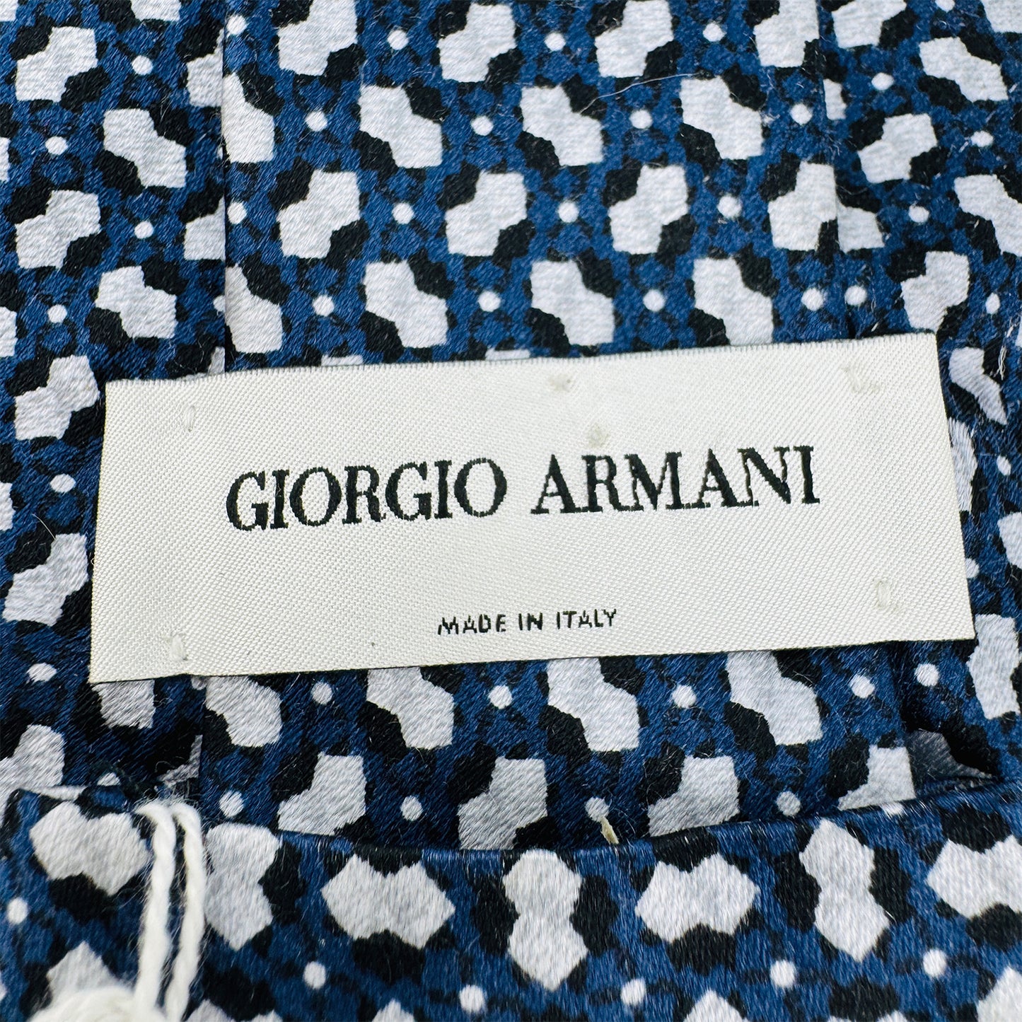 Giorgio Armani Blue 'Geometric Pattern' Silk Tie (Size Regular)