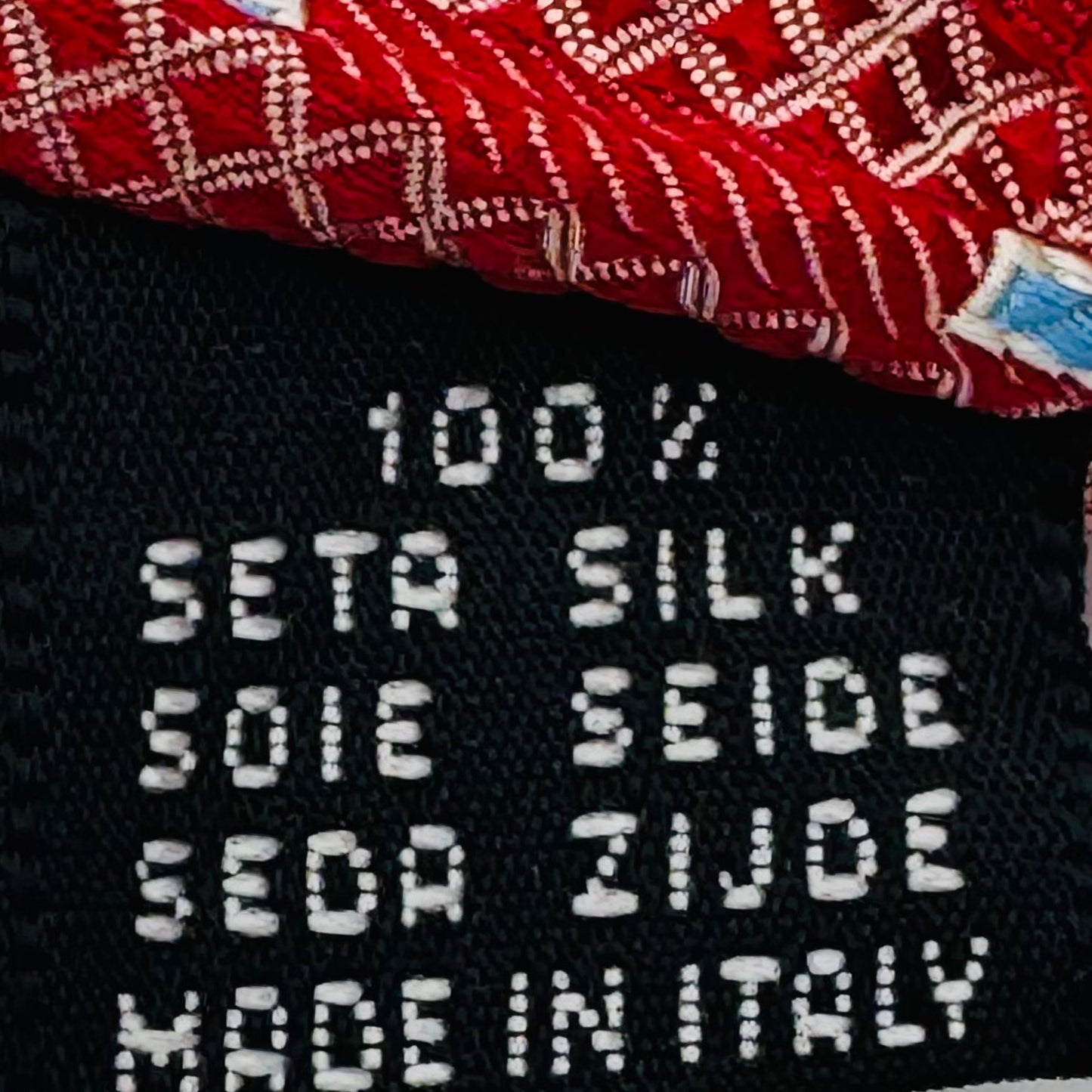 Giorgio Redaelli Red 'White Dot Stripe Patterm' Silk Tie (Size Regular)