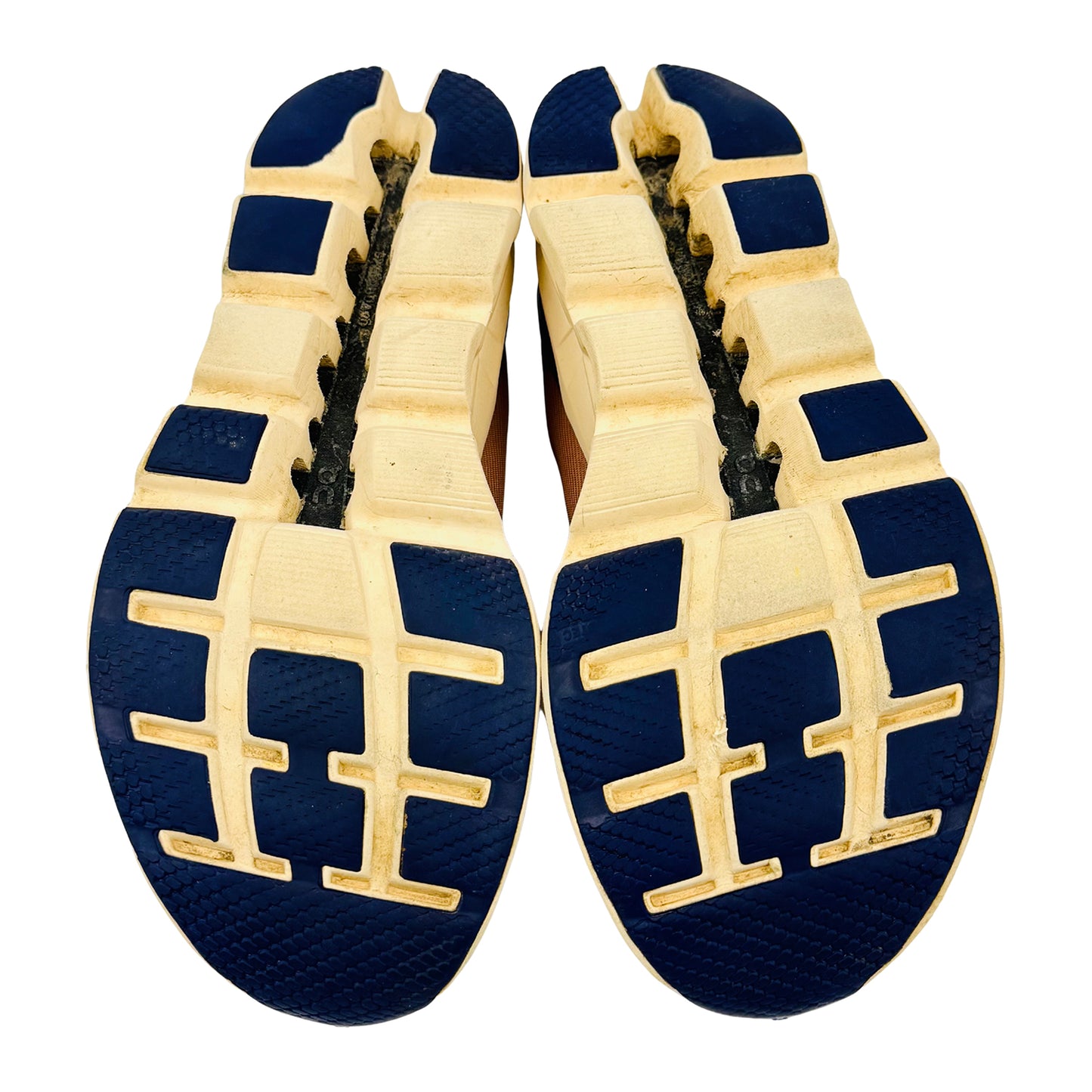 ON Cloudstratus 2 Speedboard Shoes (Size 42) - 39.98657