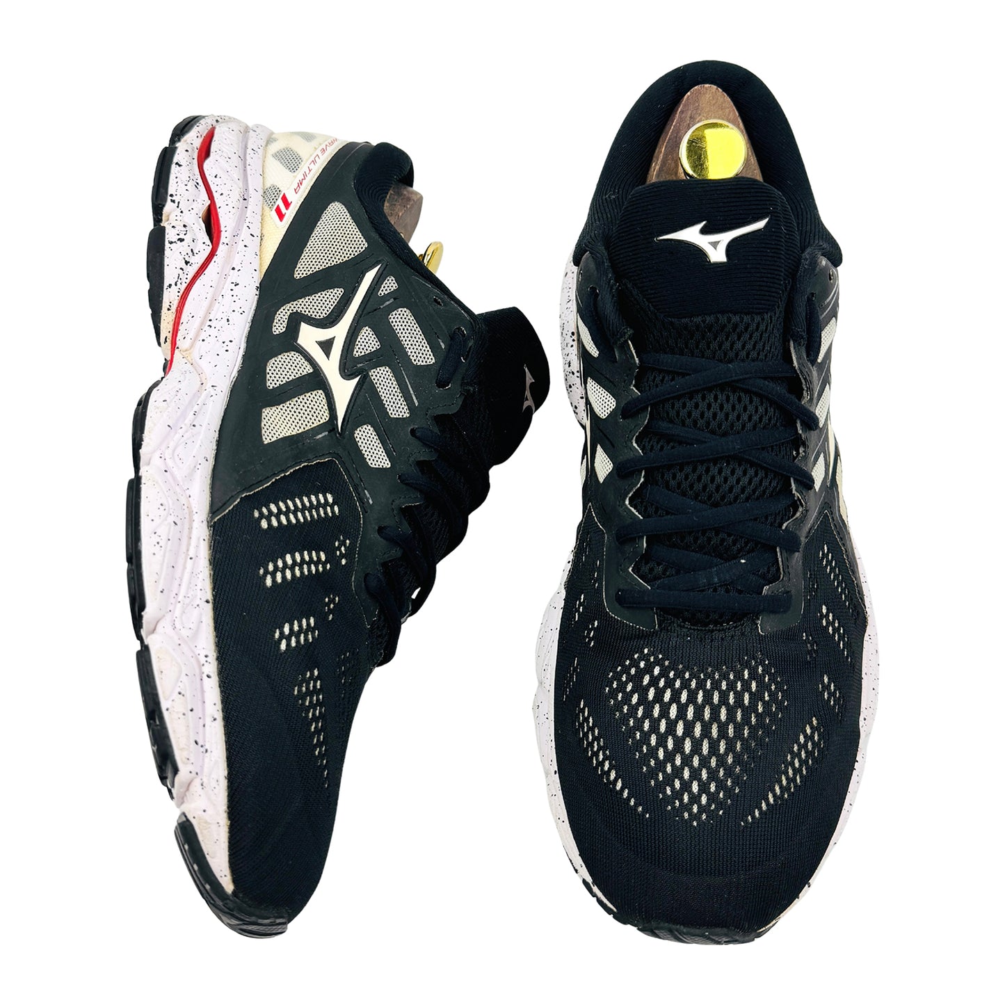 Mizuno Wave Ultima 11 Shoes (Size 43) - J1GC190957