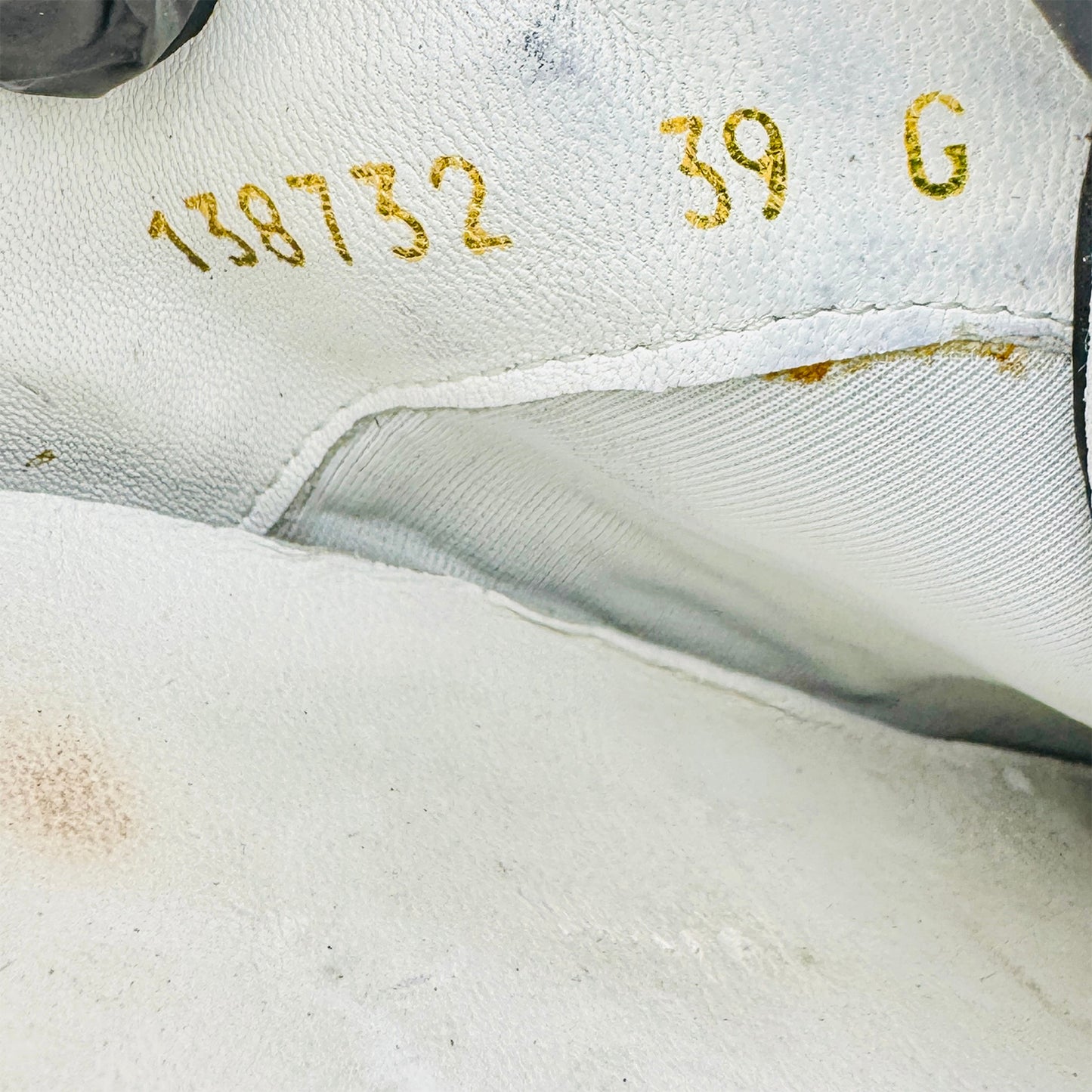 Gucci Black Leather Sneakers (Size 39/39.5) - 138732