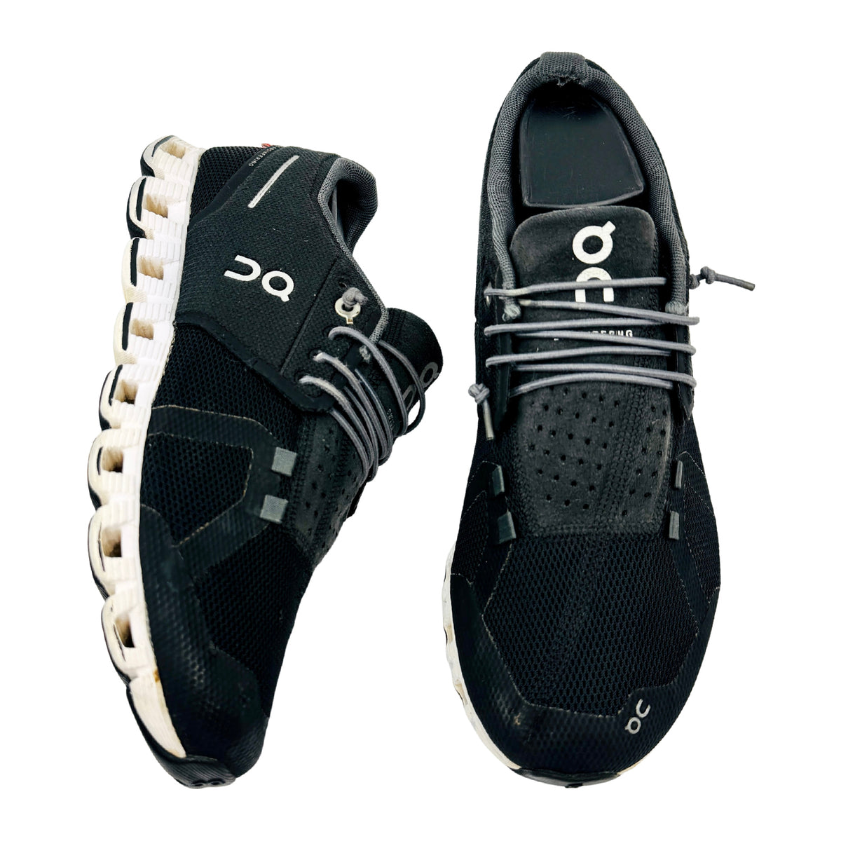 On Running Cloud 'Black White' Shoes (Size 40) - 19.0001