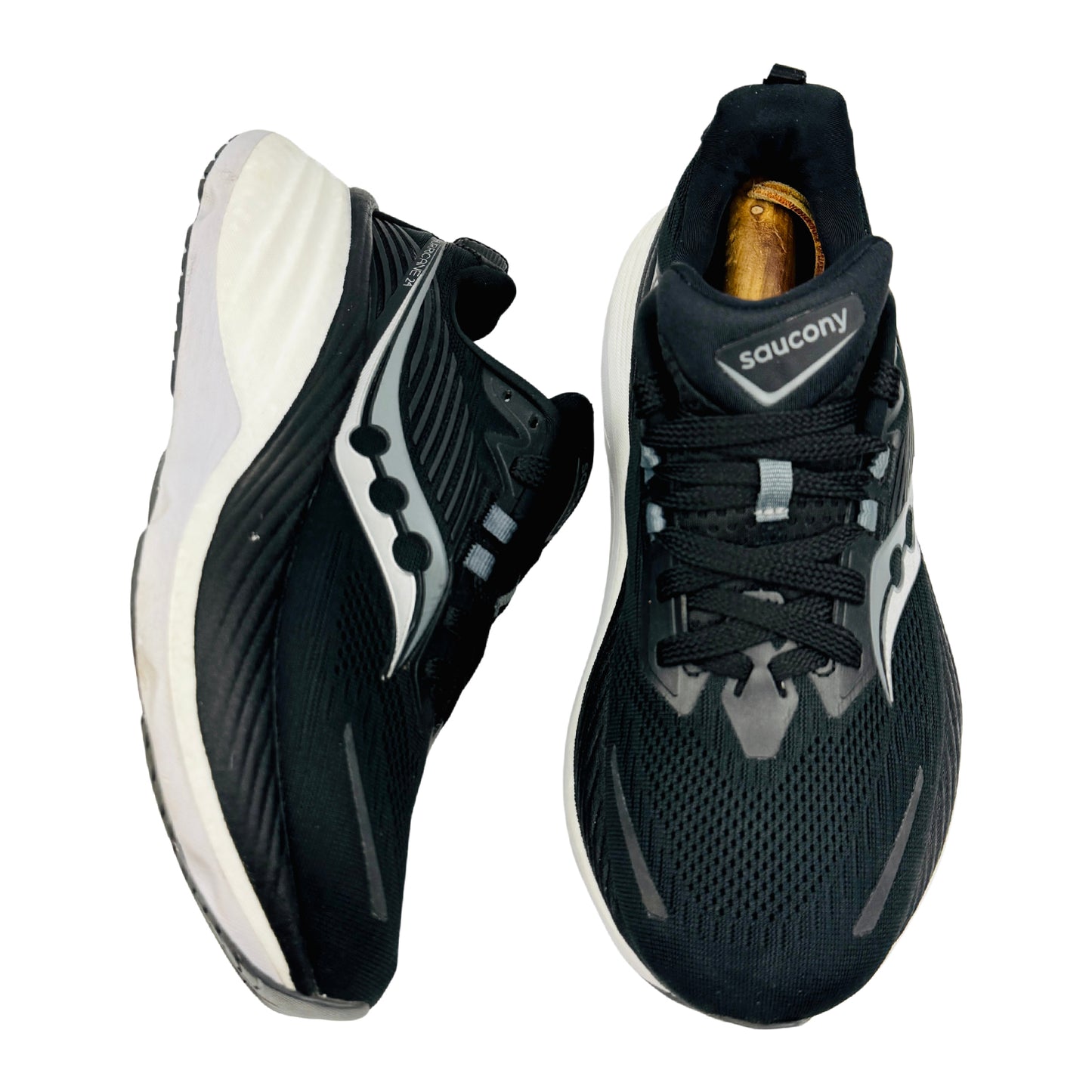 Saucony Hurricane 24 Shoes (Size 41) - S10933-100