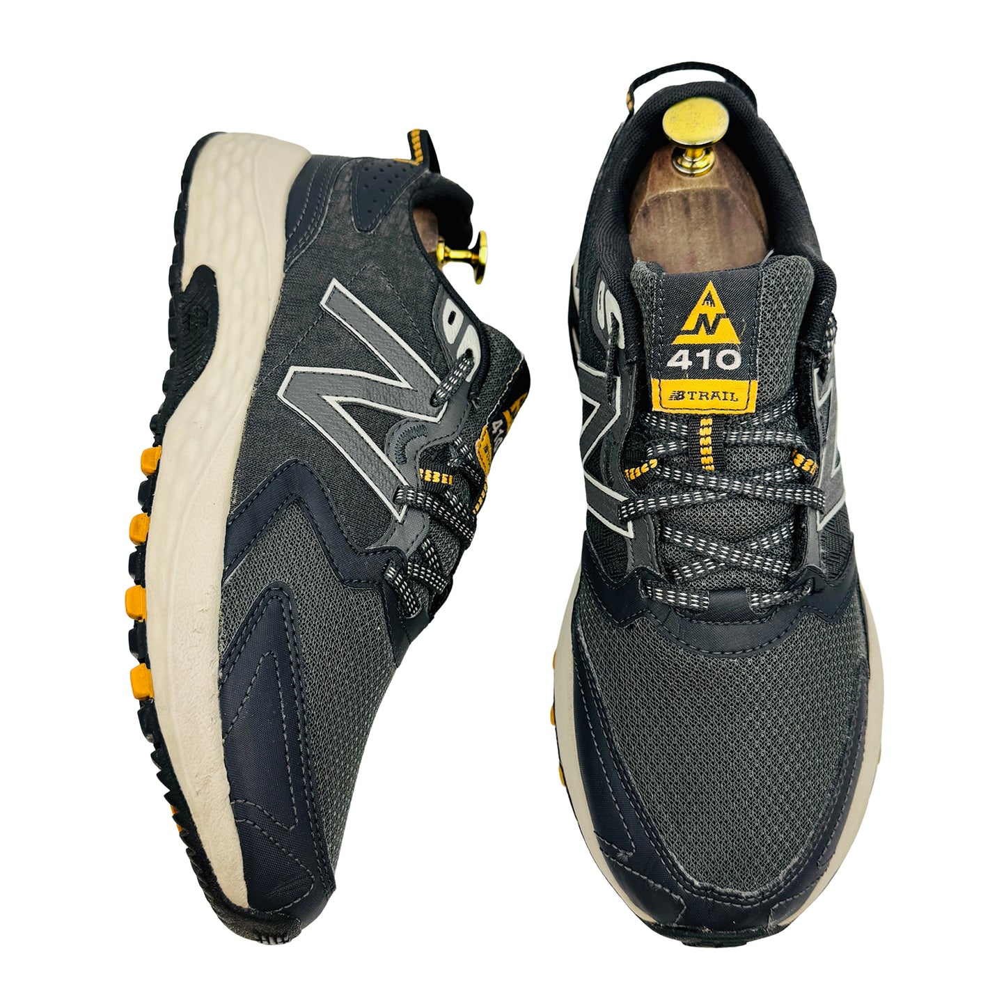 New Balance 410 v7 'Charcoal' Shoes (Size 42/42.5) - MT410LG7