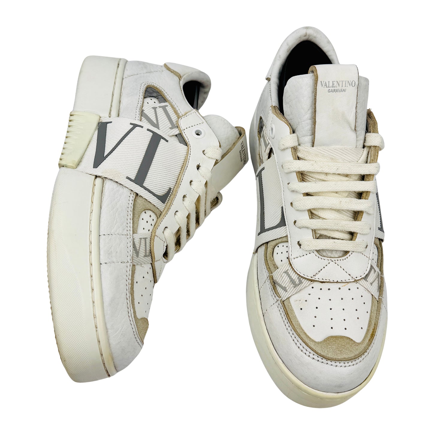 Valentino Garavani VL7N Cut-Out Low-Top Sneakers (Size 39/39.5)