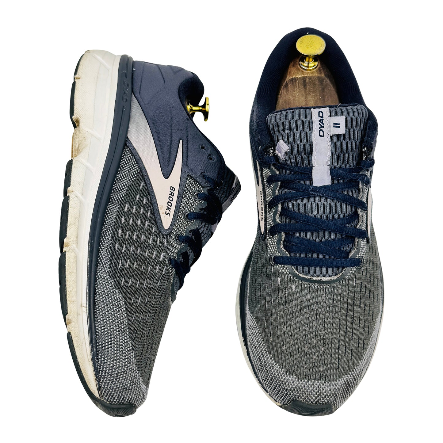 Brooks Dyad 11 Shoes (Size 42.5) - 1203121B496