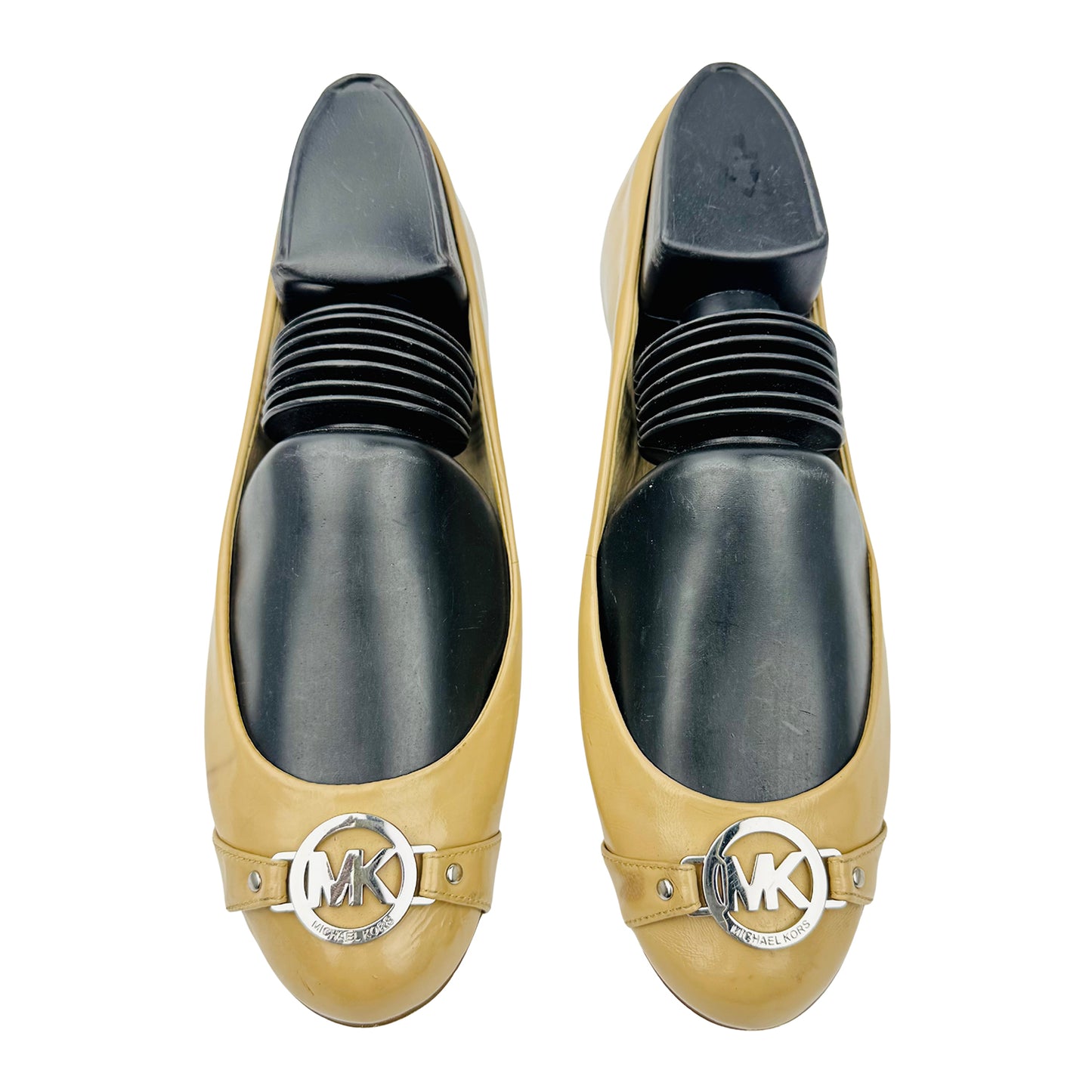 Michael Kors Women's Beige Patent Leather Pumps (Size 37.5/38)