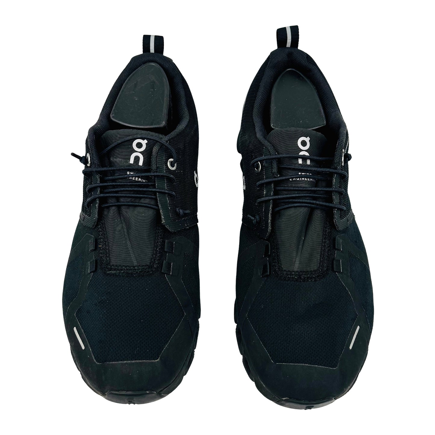 ON Cloud 5 Waterproof Black Shoes (Size 41) - 59.98842