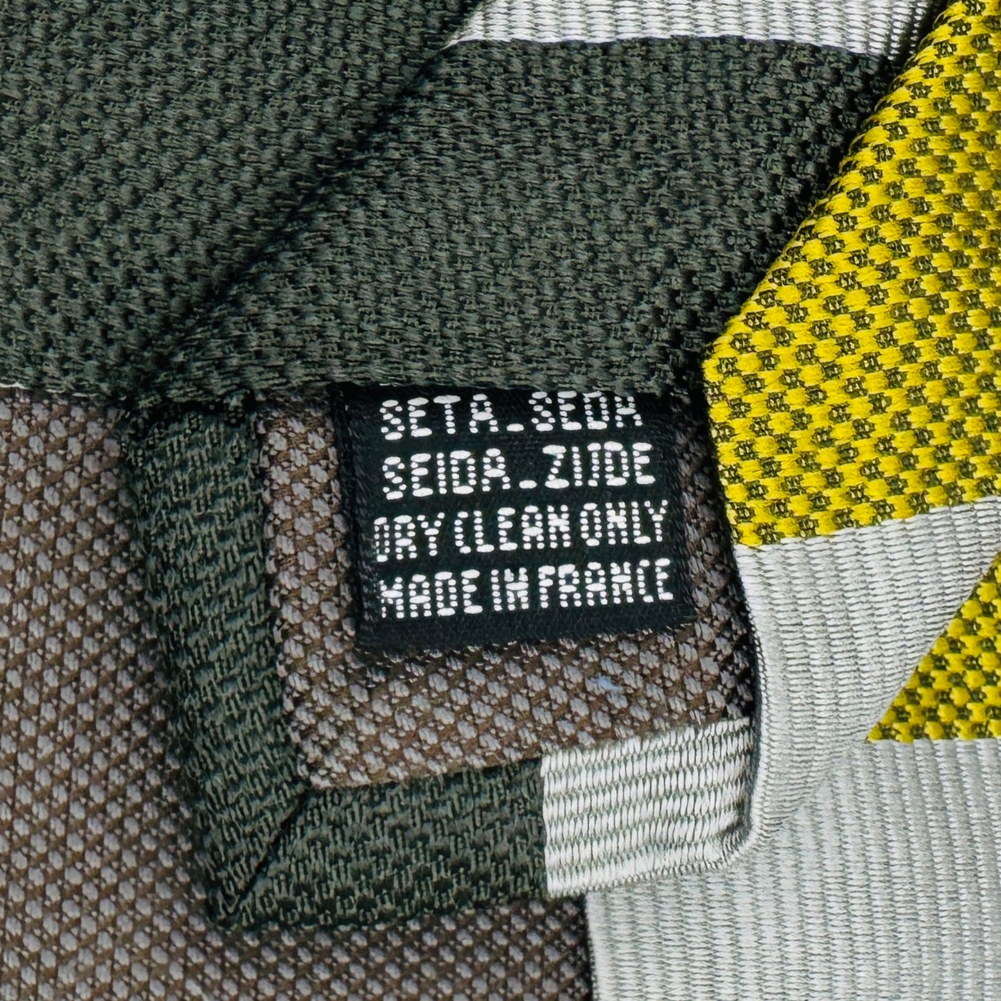 Lacoste Multicolor 'Striped Pattern' Tie (Size Regular)