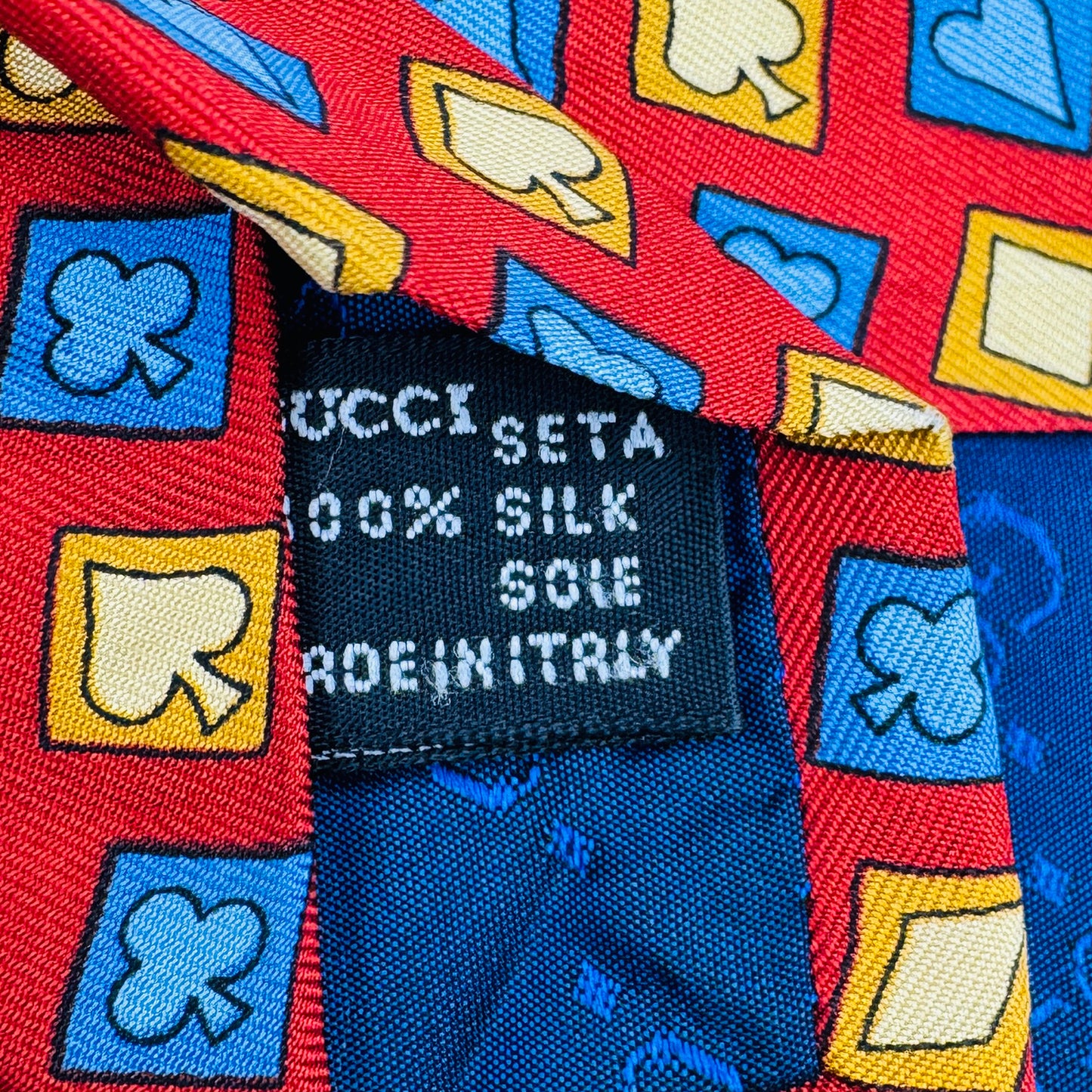 Gucci Red 'Playing Card Suit Pattern' Silk Tie (Size Regular)