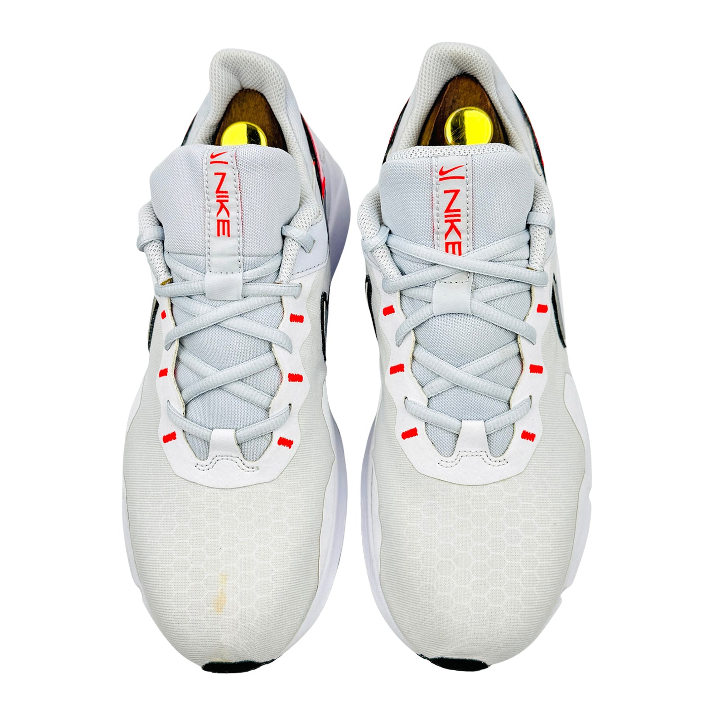 Nike Legend Essential 2 Shoes (Size 43) - CQ9545-007