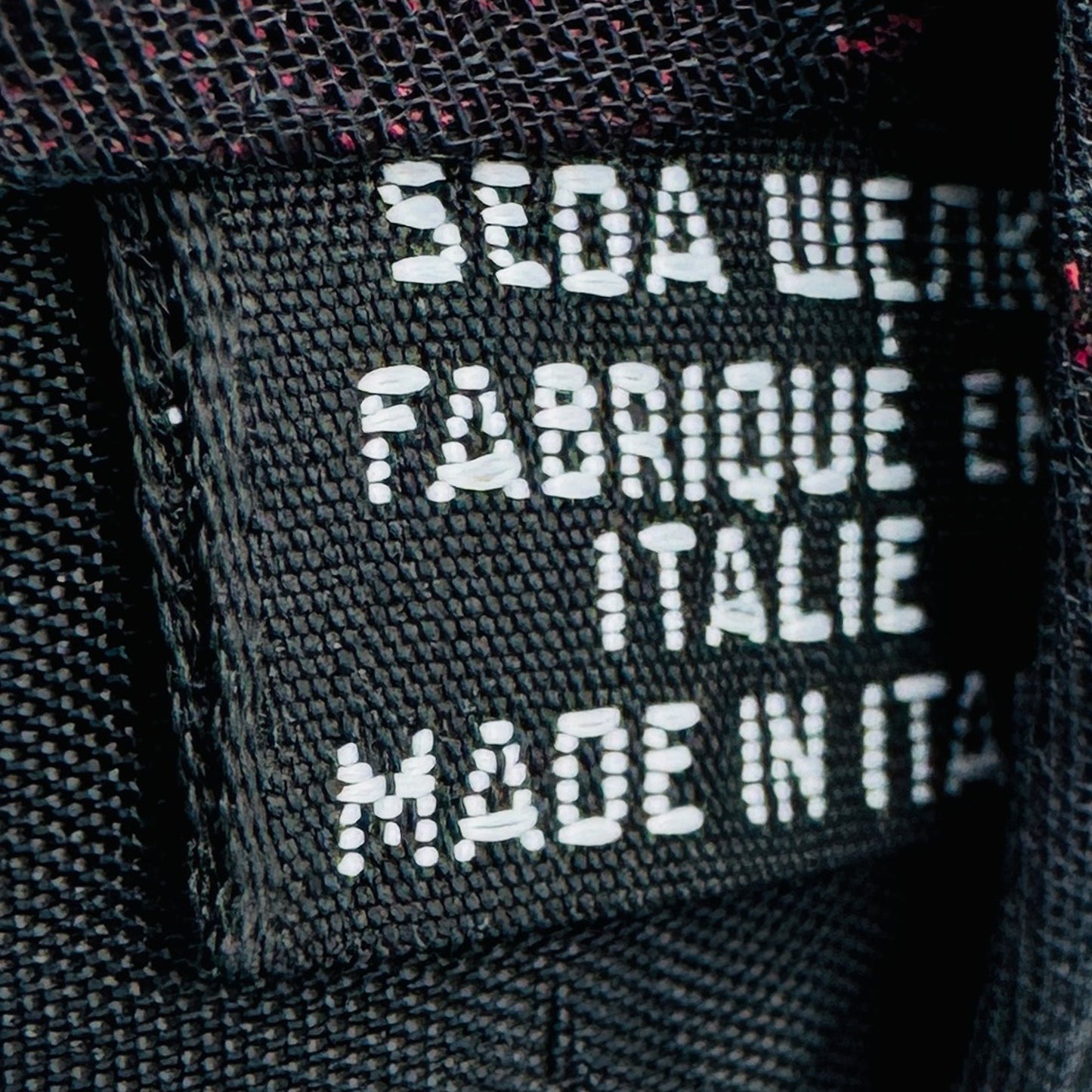 Hugo Boss Dark Navy 'Abstract Streak Pattern' Tie (Size Regular)