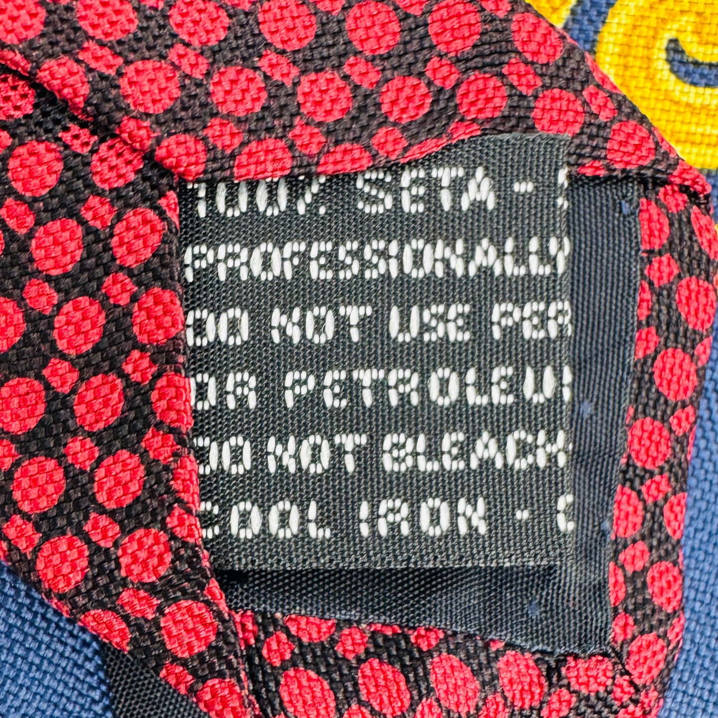 Versace Red Black 'Motifs' Silk Tie (Size Regular)