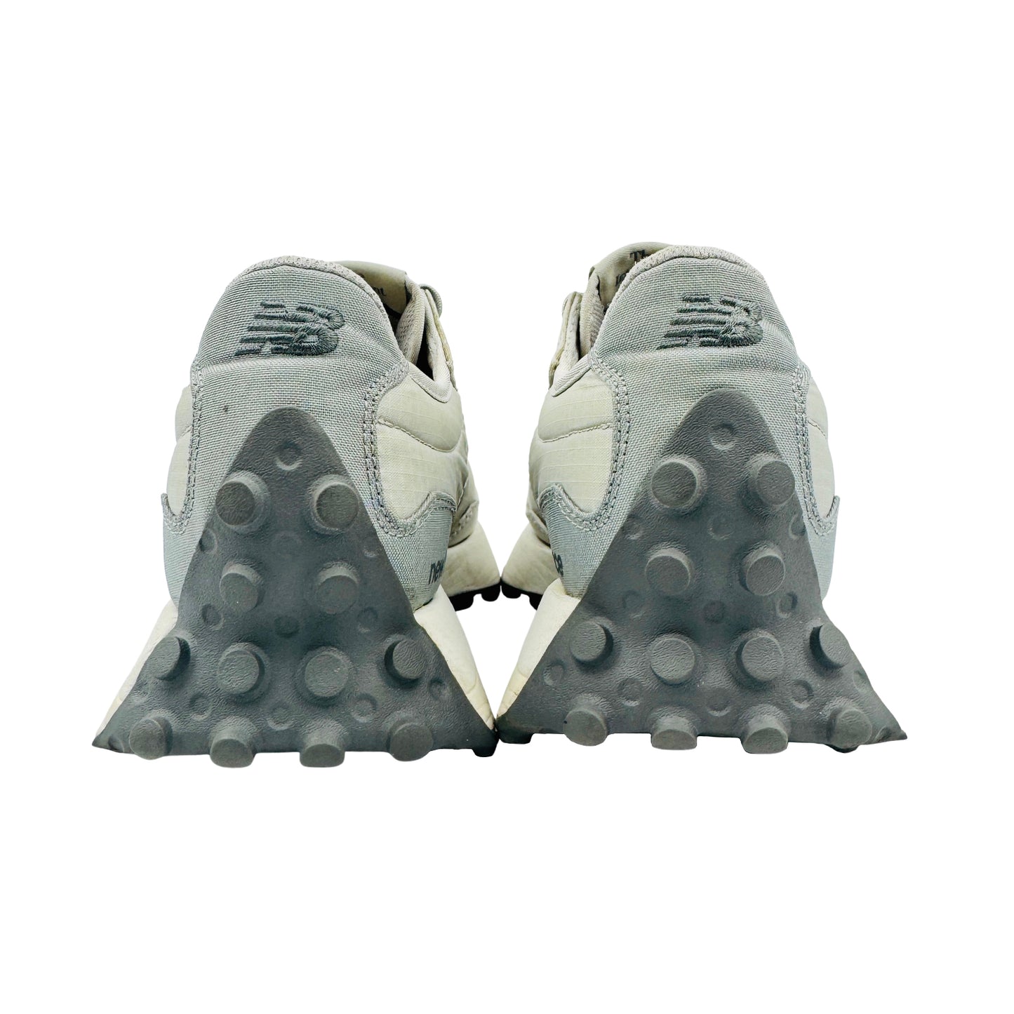 New Balance 327 Grey Sneakers (Size 42) - MS327JCS