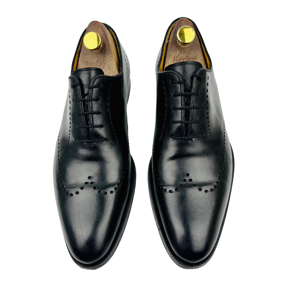 Magnanni Black Leather Brogue Shoes (Size 42)