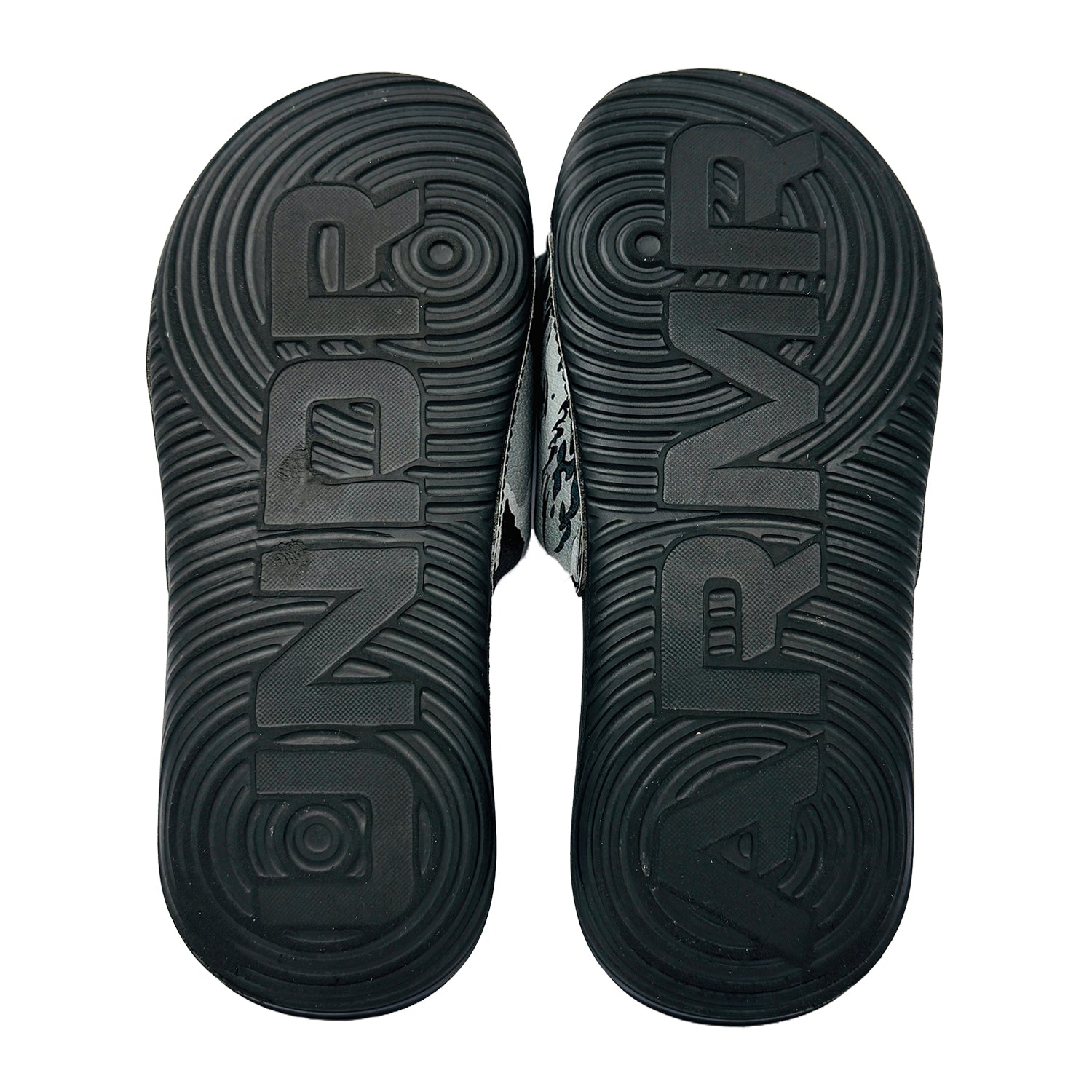 Outsole image of Under Armour Boy's Gray Slippers (Size 35) - 3024438-001
