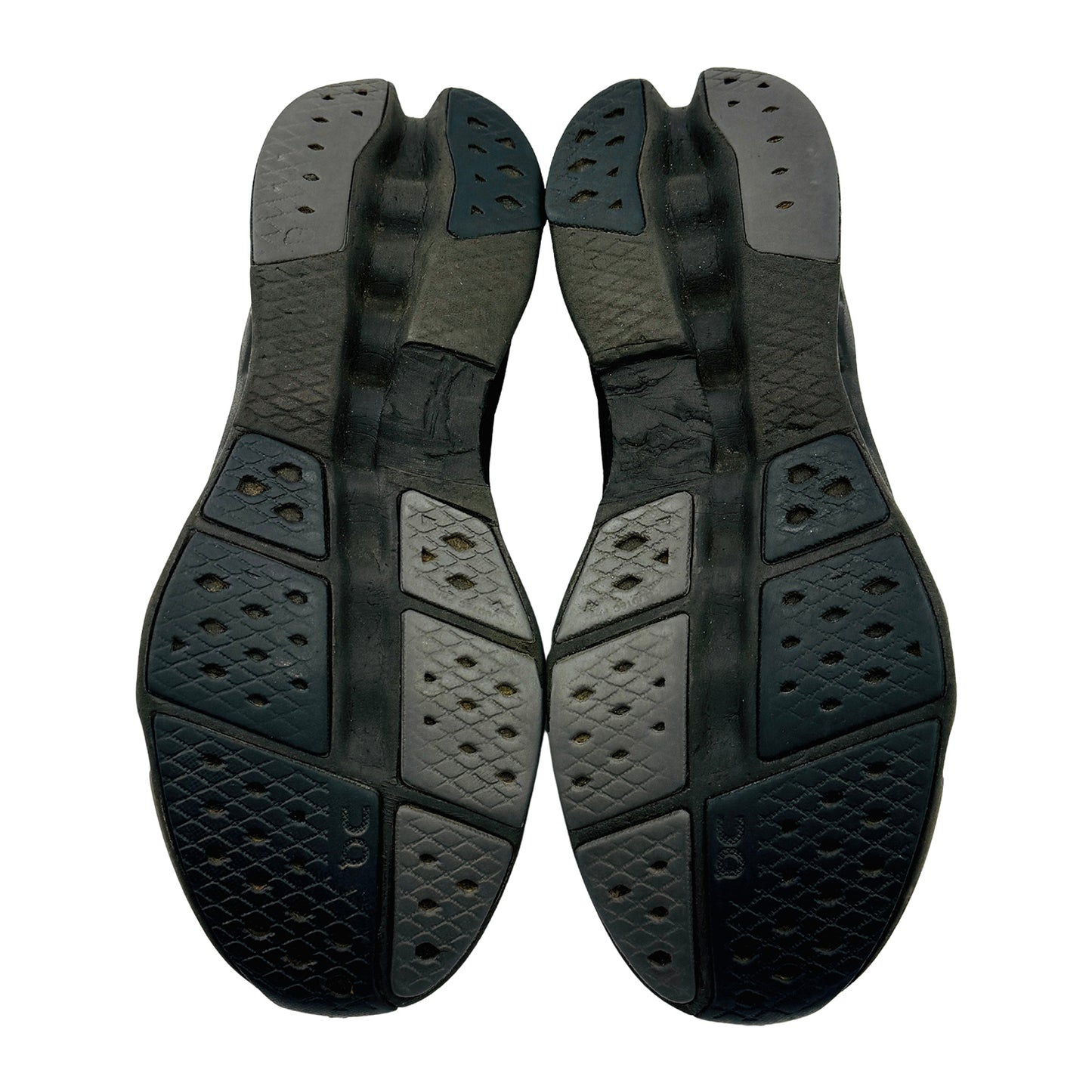 On Cloudsurfer 2 Black Shoes (Size 41) - 3WF10101043