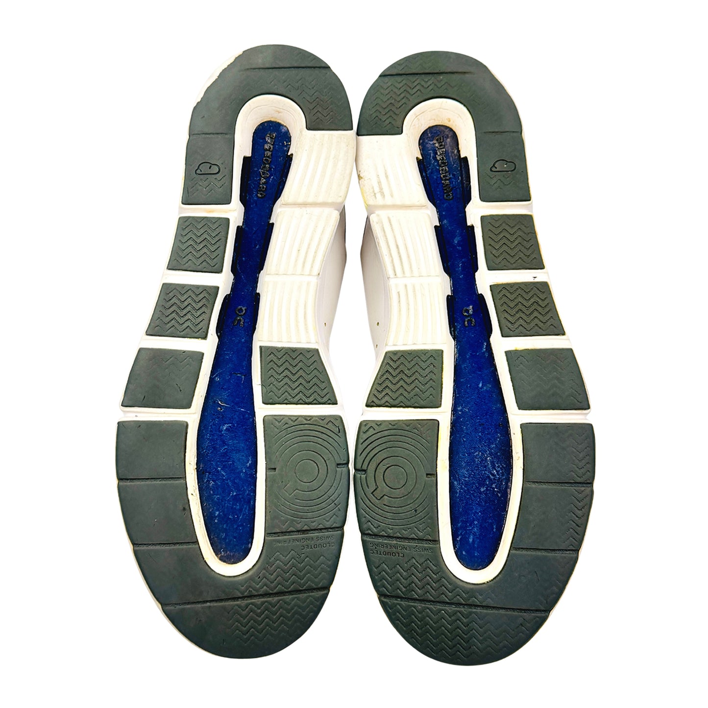 On Running THE ROGER Advantage Sneakers (Size 42) - 48.99151