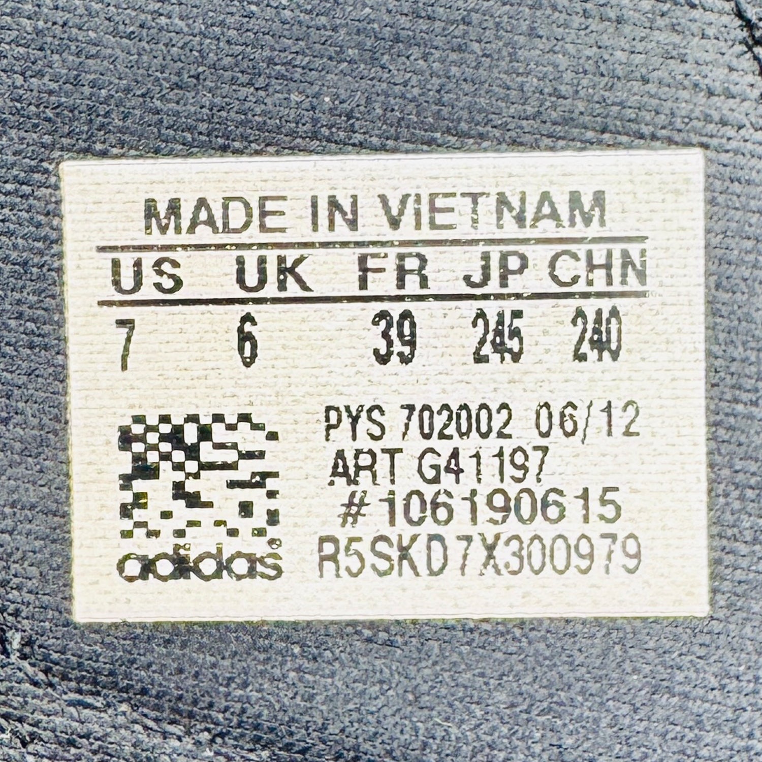 Inside Made, Size, Code printing image of Adidas Caruvo Vario Black Slippers (Size 39)
