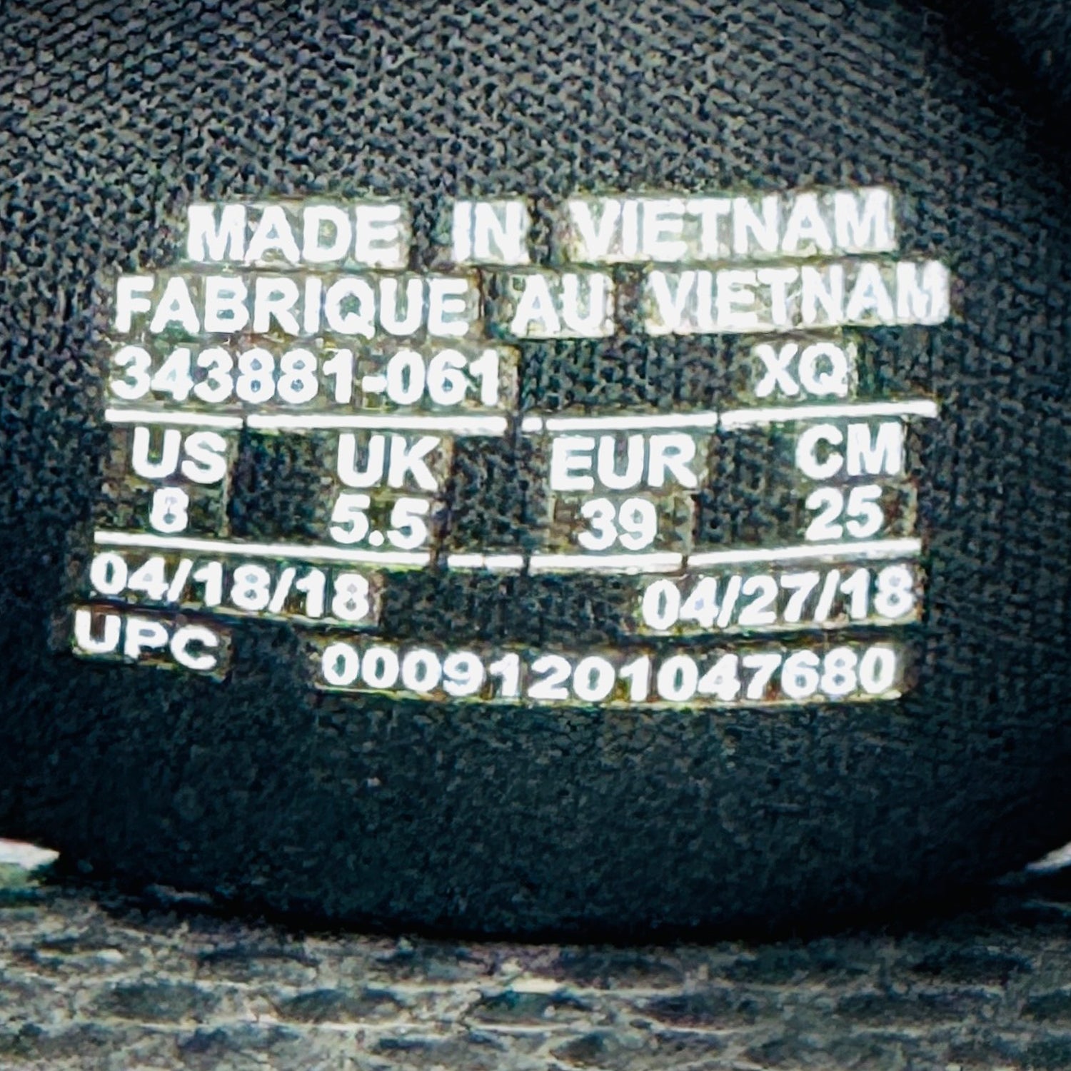 Inside Made, Size, Code printing image of Nike Women's Benassi JDI Slippers (Size 39/39.5) - 343881-061