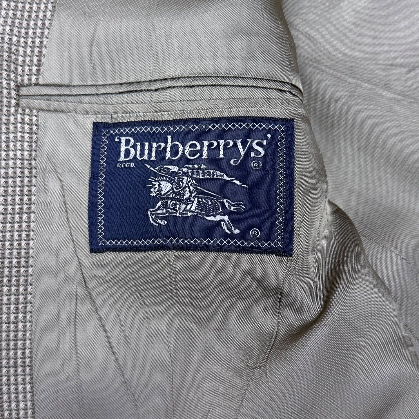 Burberry Light Grey Houndstooth Blazer (Size Medium)