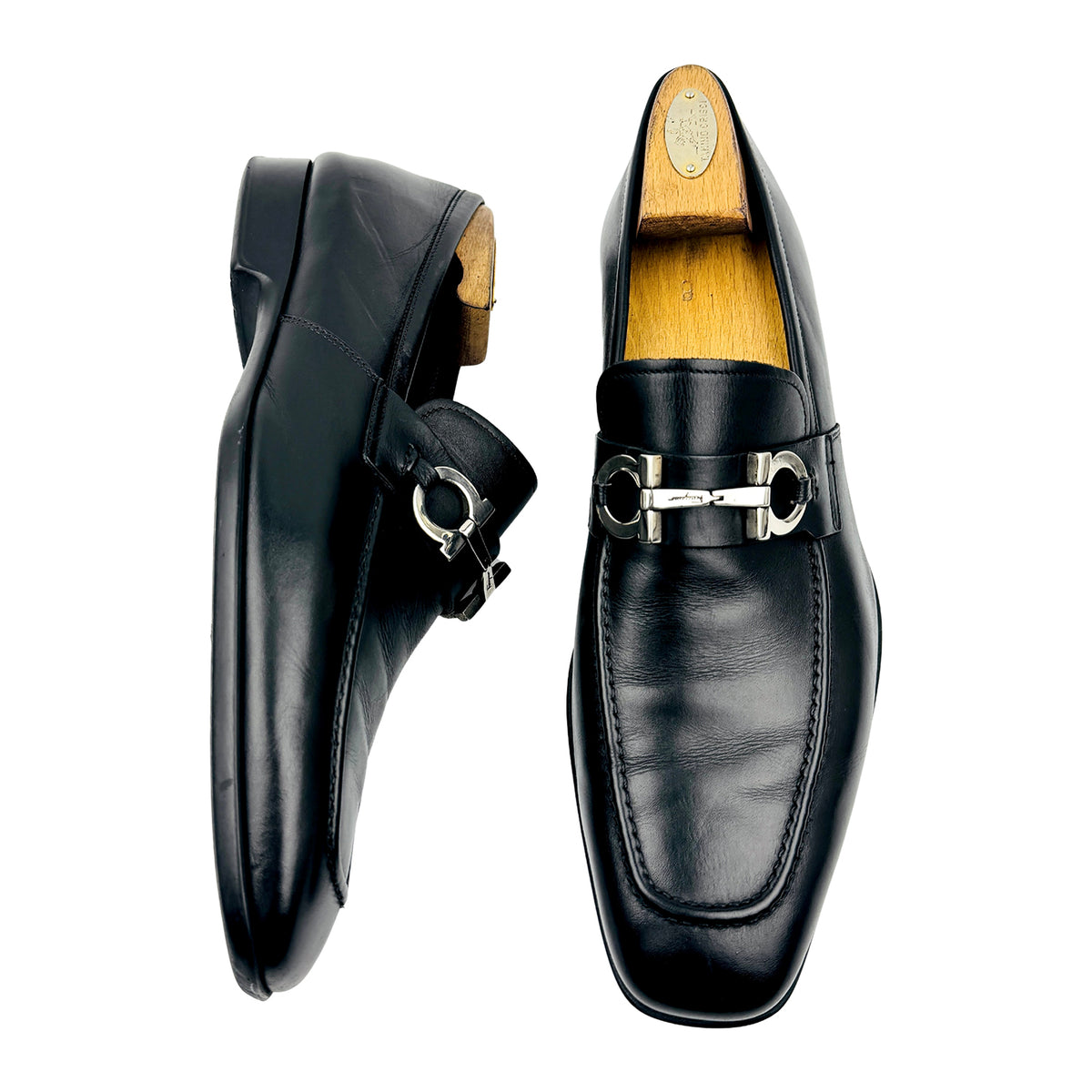 Salvatore Ferragamo Gancini Bit Leather Loafers (Size 43)