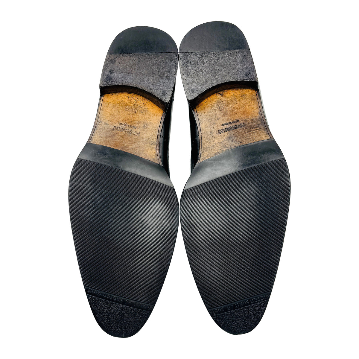Magnanni Black Leather Brogue Shoes (Size 42)