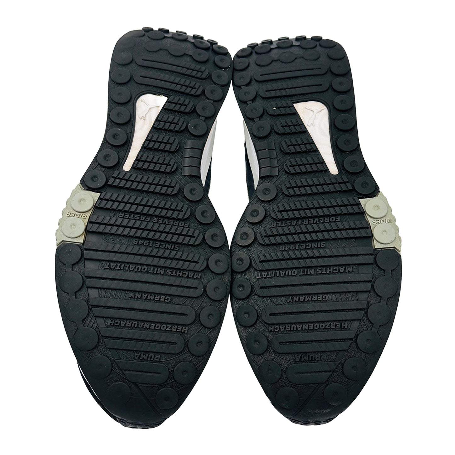 Outsole image of Puma Men's Wild Rider Rollin Sneakers (Size 42.5/43) - 381517-02
