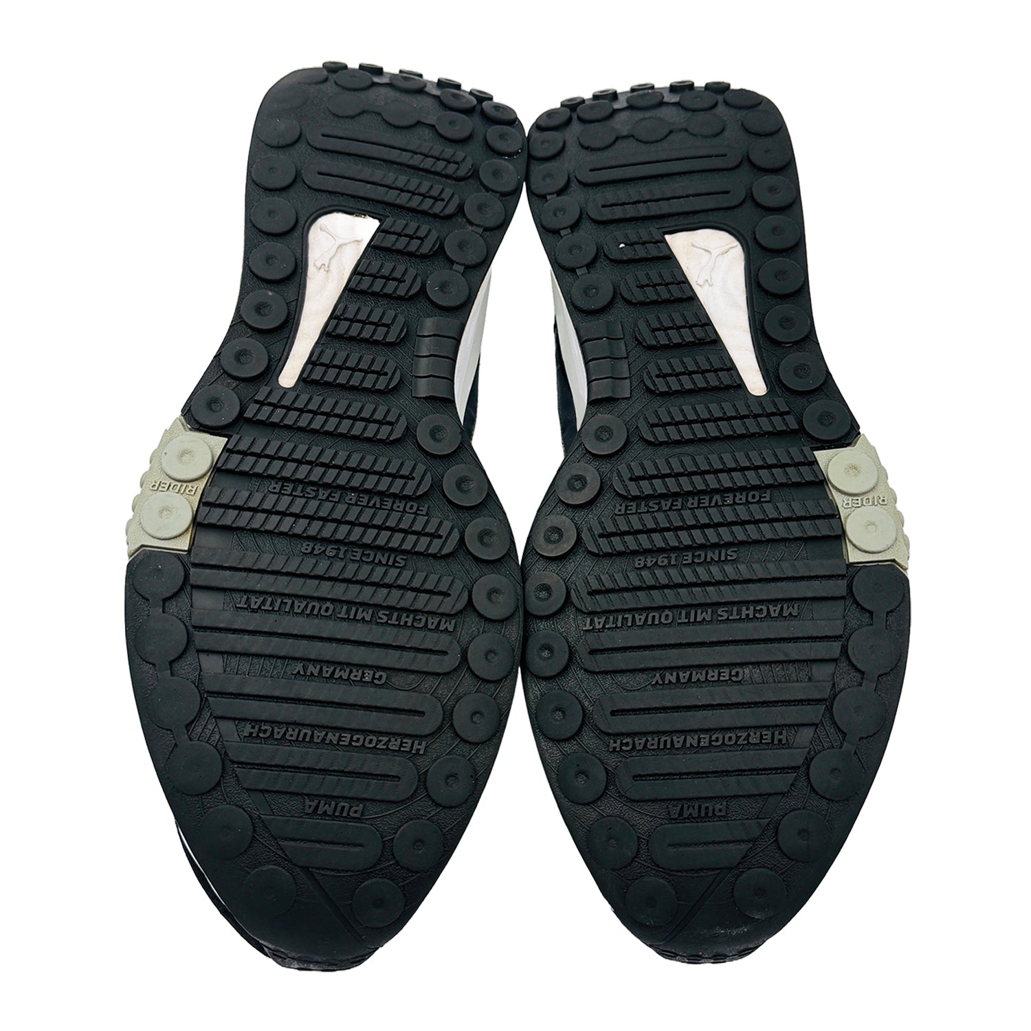 Outsole image of Puma Men's Wild Rider Rollin Sneakers (Size 42.5/43) - 381517-02