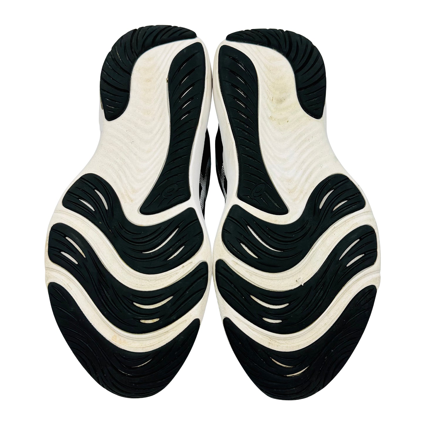 ASICS GEL-PLUS 13 Shoes (Size 40) - 1012B035