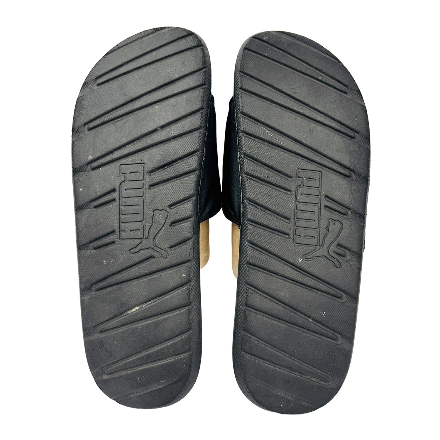 Outsole image of Puma Men's Cool Cat V Black Slides (Size 44/44.5) - 371044_02