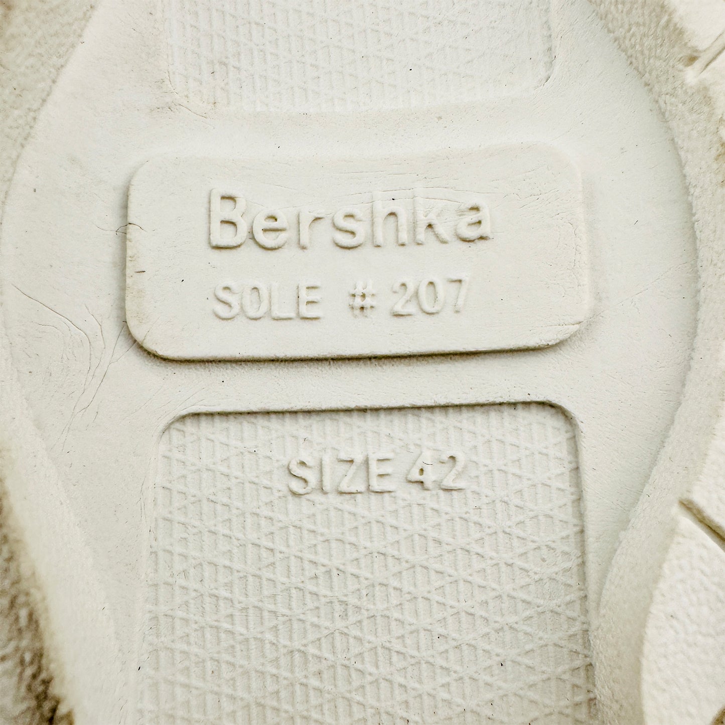 Bershka Contrast XL Sole Trainer Shoes (Size 42) - 2316/160/202