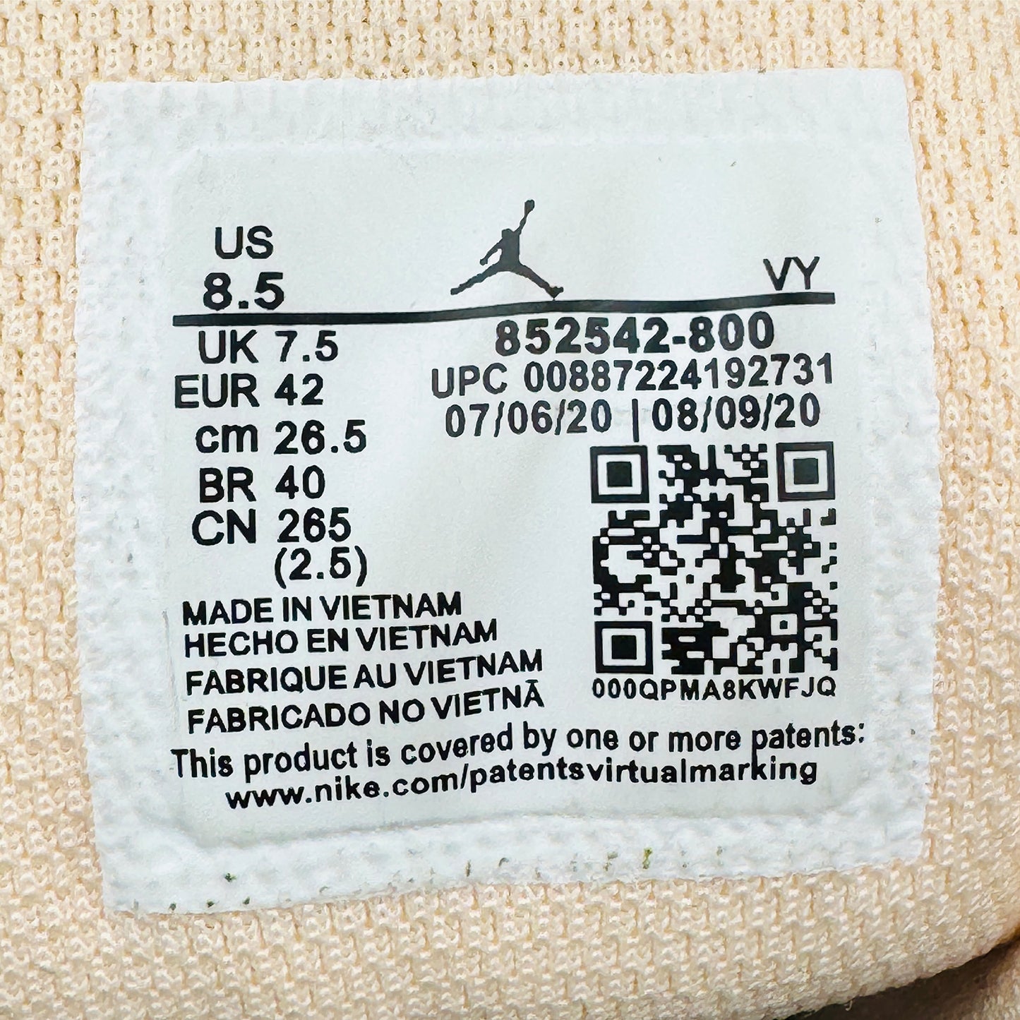 Nike Air Jordan 1 Mid SE Sneakers (Size 42) - 852542-800