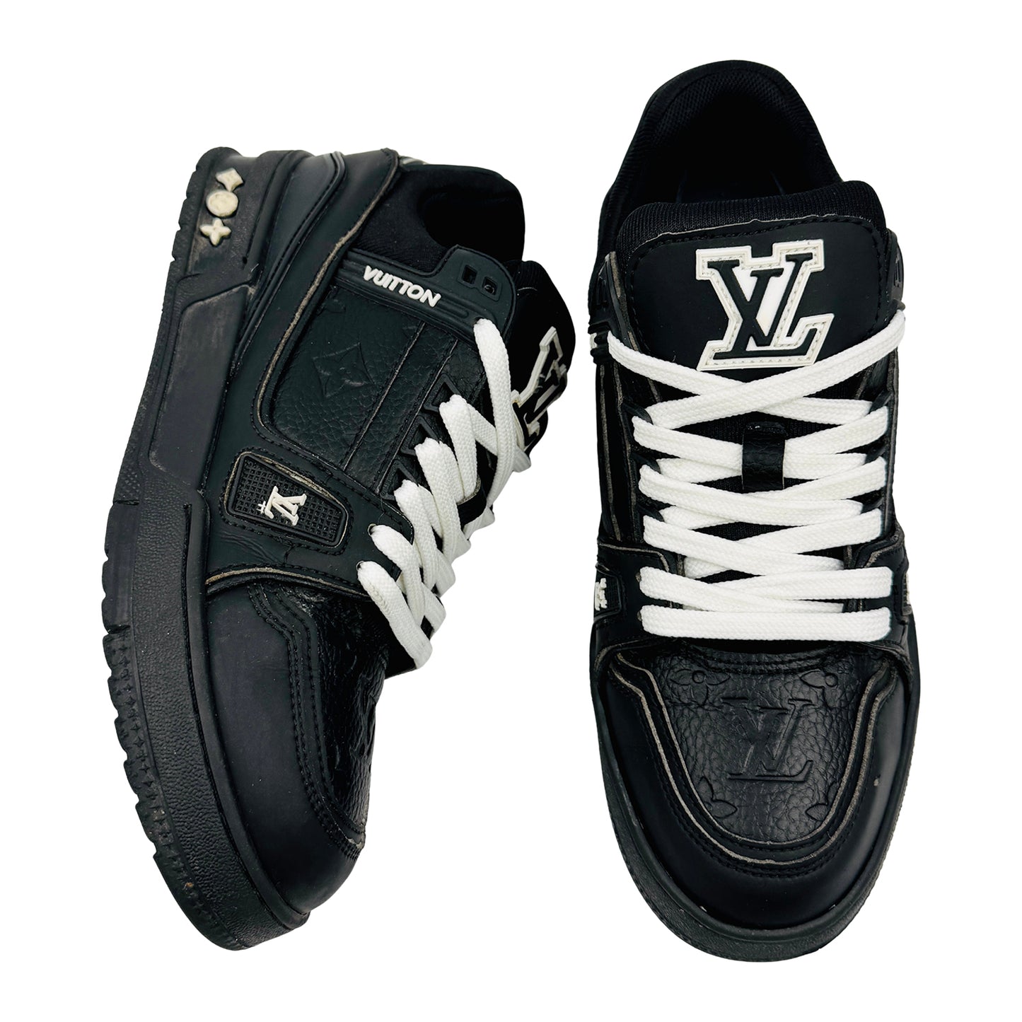 Louis Vuitton Men's Trainer Sneakers (Size 40) - 1AAREY