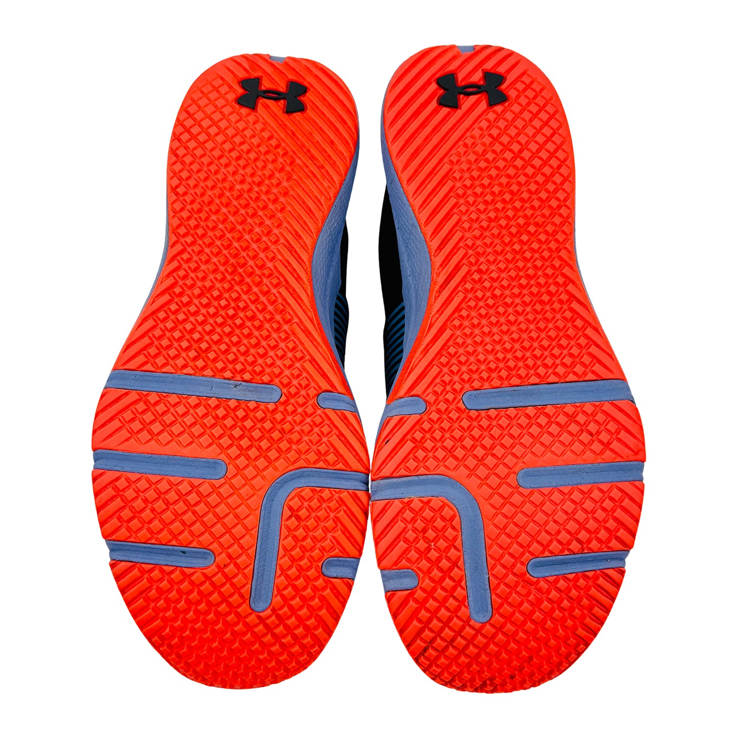 Under Armour Charged Engage Sneakers (Size 42) - 3022616‑002