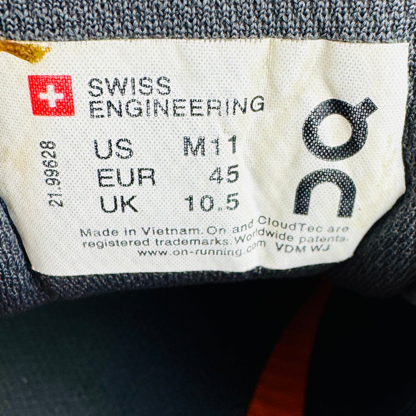On Running Cloudflyer Shoes (Size 45) - 21.99628