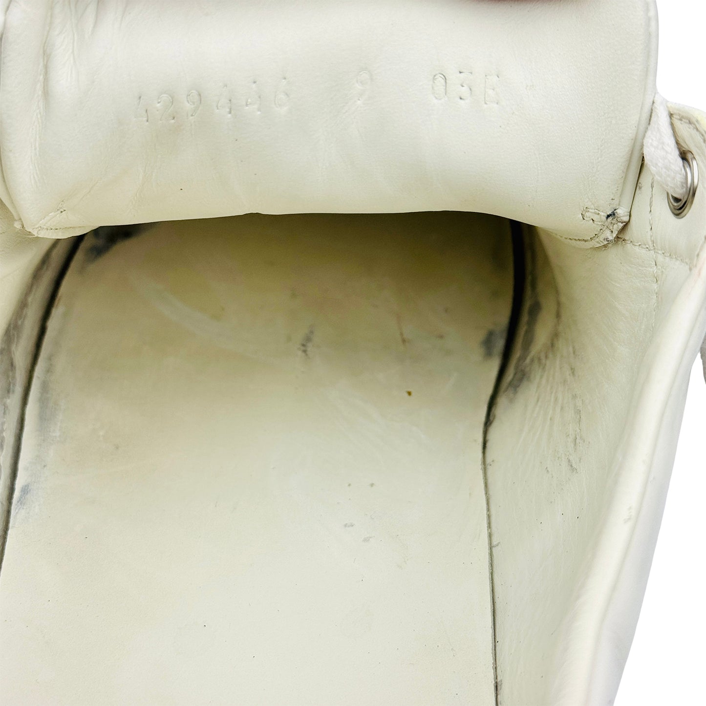 Gucci Ace 'Bee Embroidered' White Sneakers (Size 43/43.5) - 429446