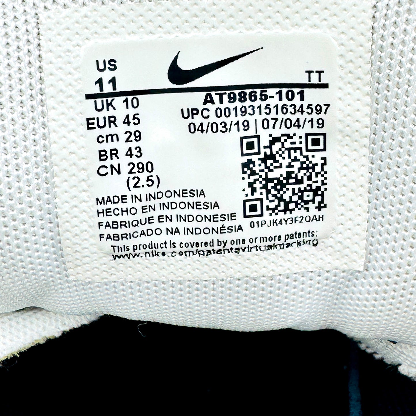 Nike Air Max 95 Essential Shoes (Size 45) - AT9865-101