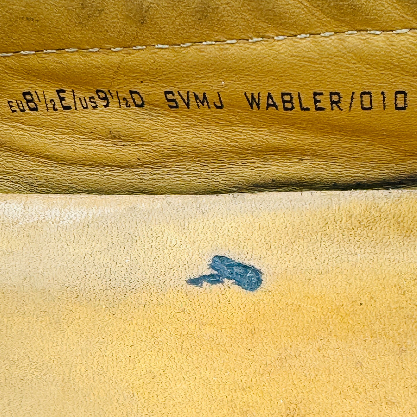 Bally Wabler Black Grained Leather Loafers (Size 42.5/43)