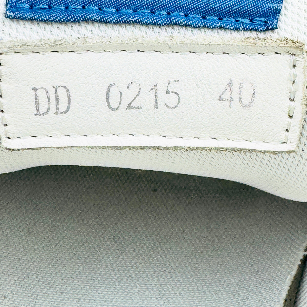 Louis Vuitton Classic Sneakers (Size 40) - 1AHSV3
