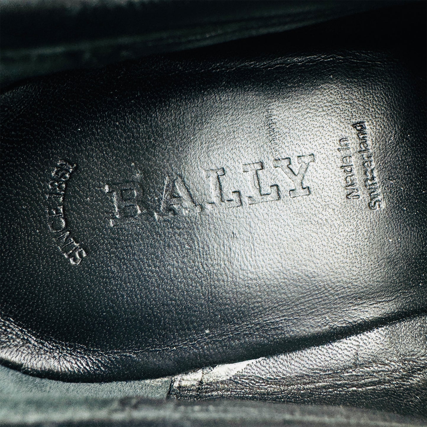 Bally Men's Black Leather Swiss Made Loafers (Size 42)