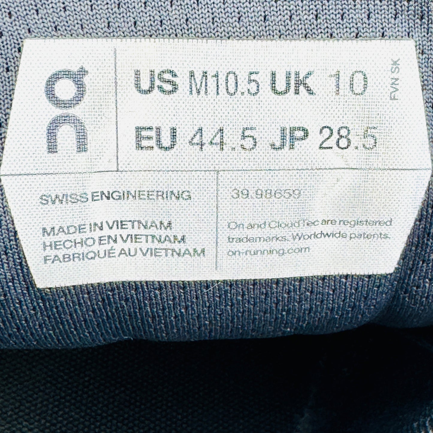 On Running Men's Cloudstratus Shoes (Size 44.5) - 39.98659