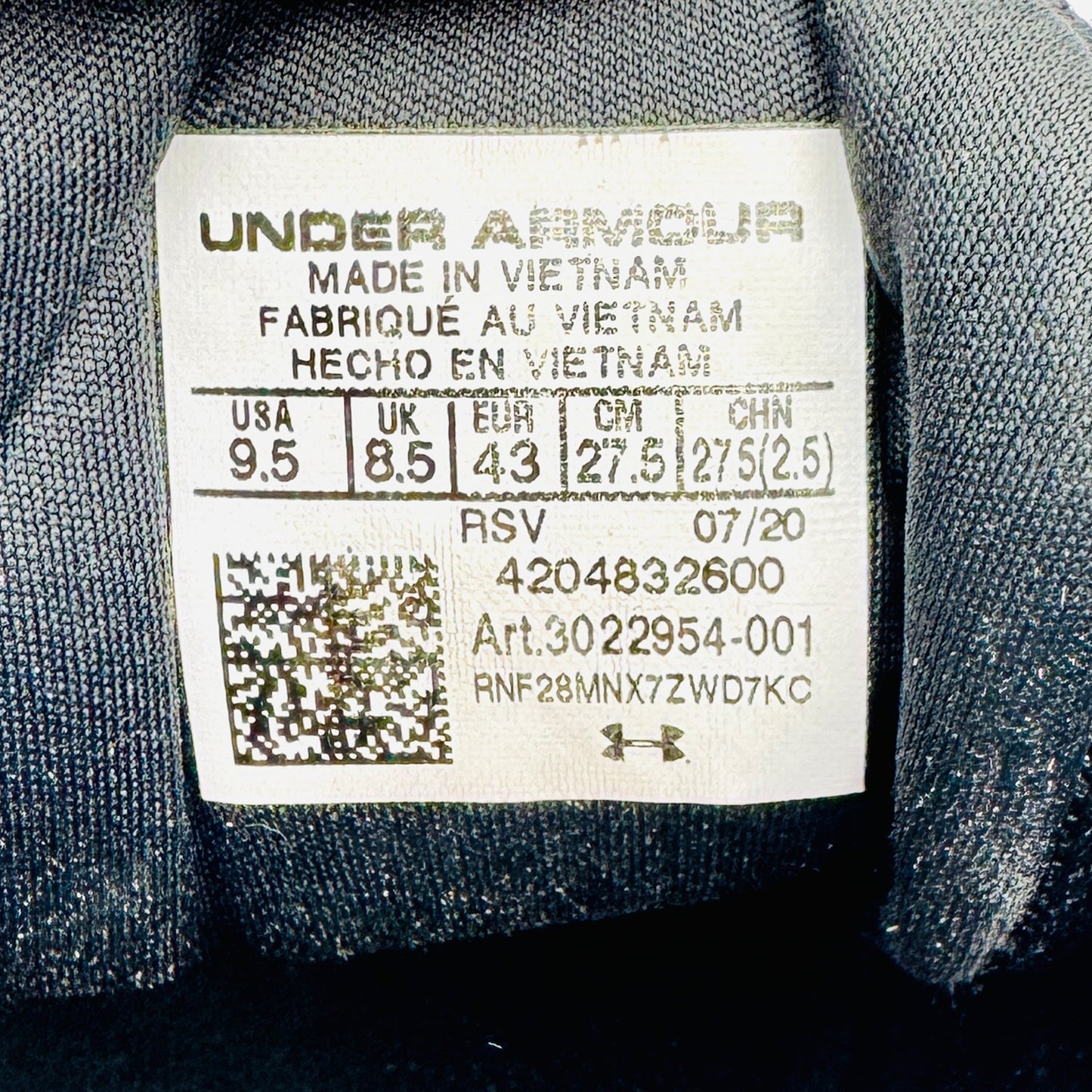 Inside Made, Size, Code printing image of Under Armor Men's Essential Sneakers (Size 43) - 3022954-001