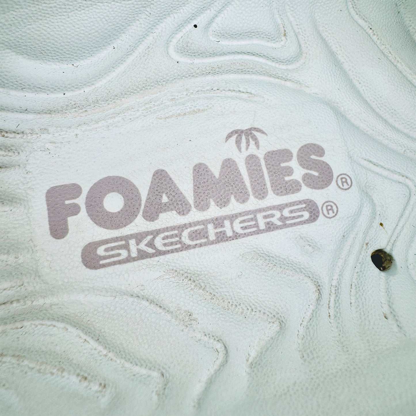 Skechers Foamies: Max Cushioning Clogs (Size 39)