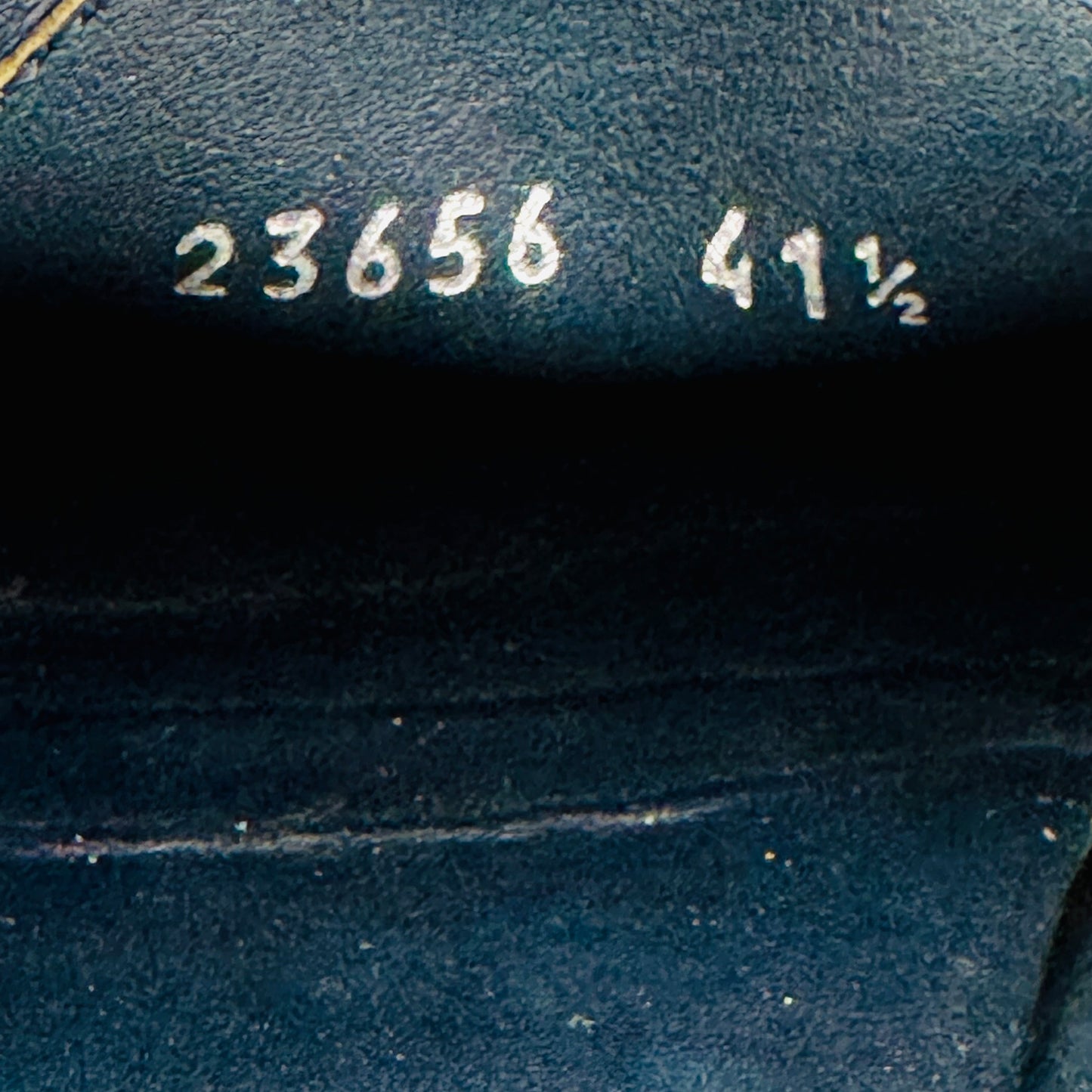 Gucci Black Leather Horsebit Loafers (Size 41.5)