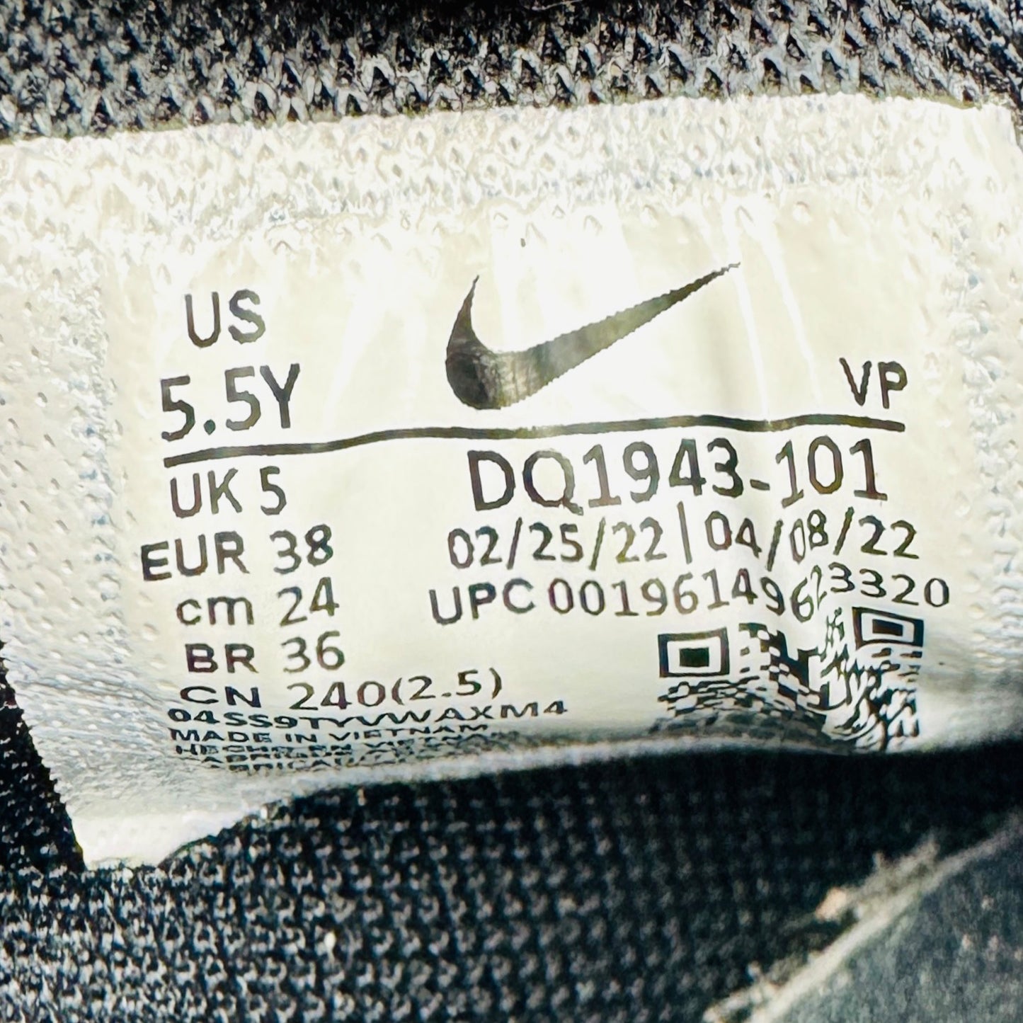 Nike Giannis Immortality 2 'White Barely Volt' Shoes (Size 38) - DQ1943-101