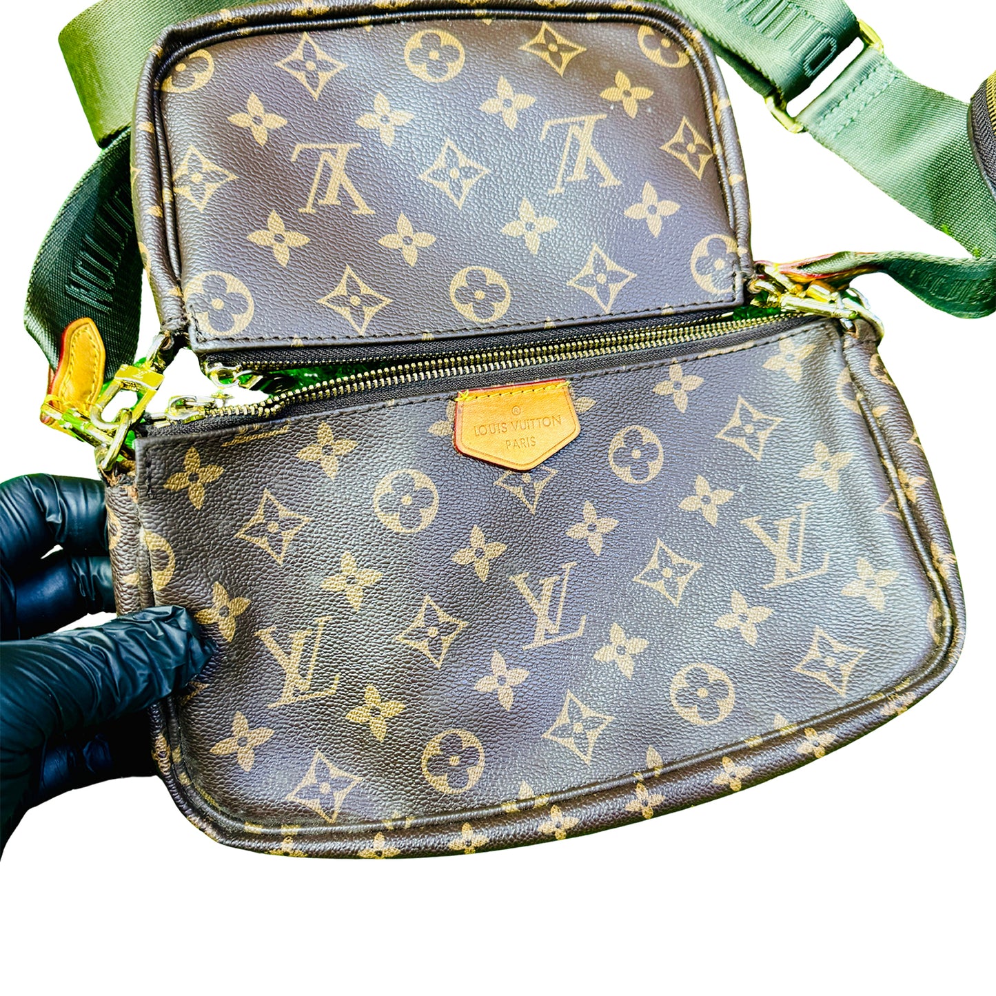 Louis Vuitton Multi Pochette Monogram Canvas Handbag - AR2189