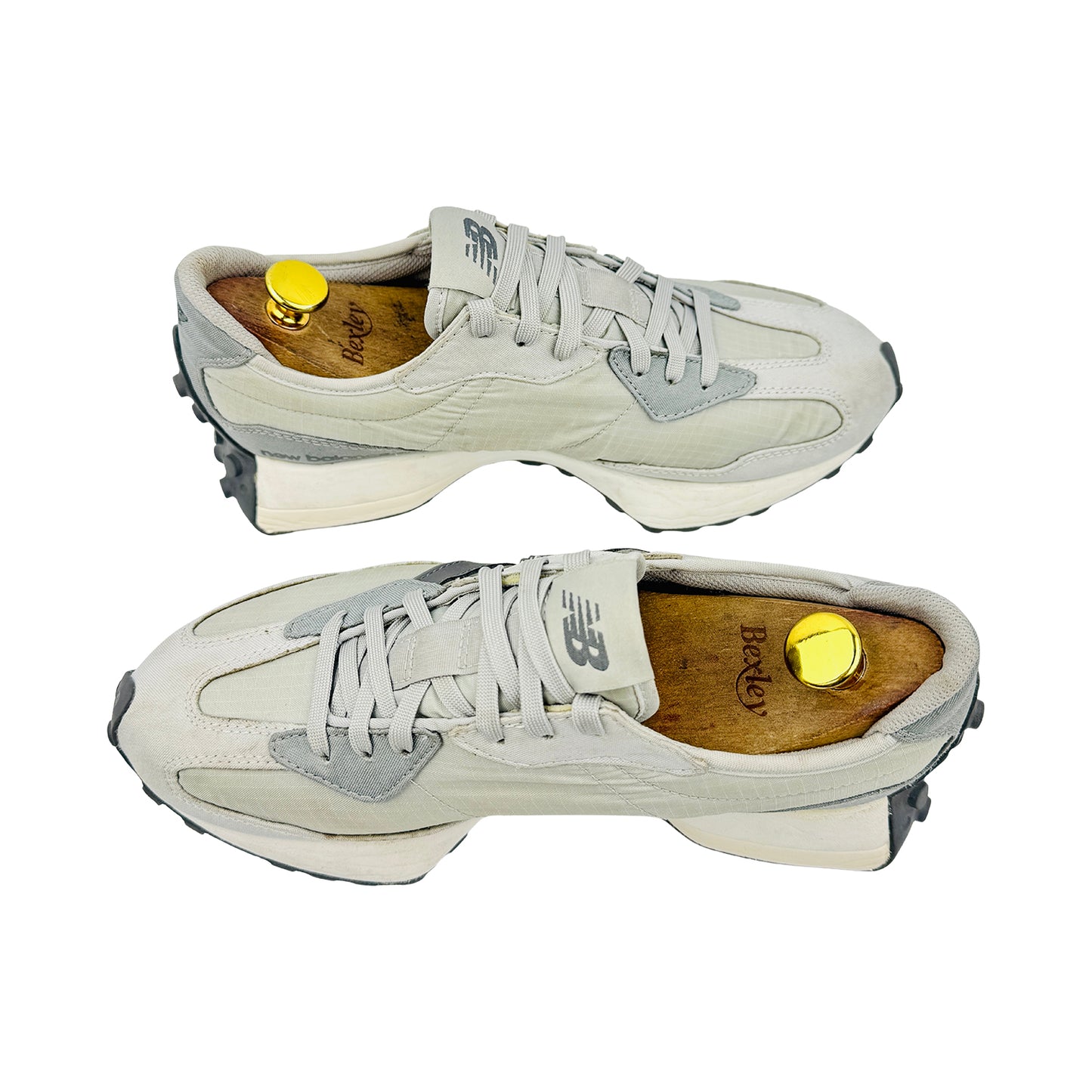 New Balance 327 Grey Sneakers (Size 42) - MS327JCS